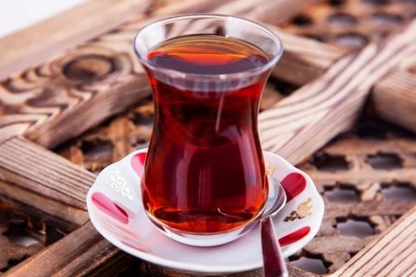 Her gün bardak bardak tüketiyoruz ama bunu bilmiyoruz! İşte Türkiye'nin çay raporu
