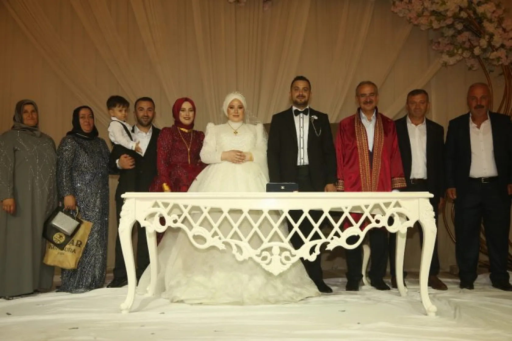 Çarşamba'da 959 çift 'EVET' dedi