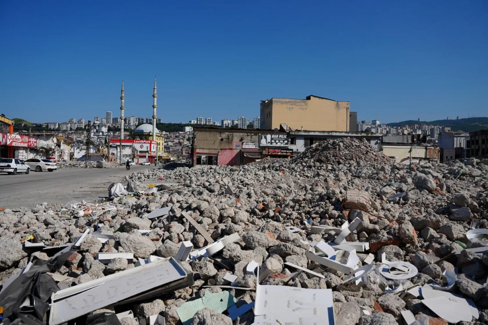 Gülsan sanayi sitesi'nde yıkımlar devam ediyor