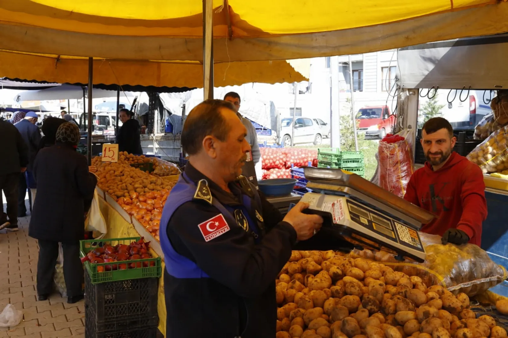 İlkadım'da Pazarlara Sıkı Denetim