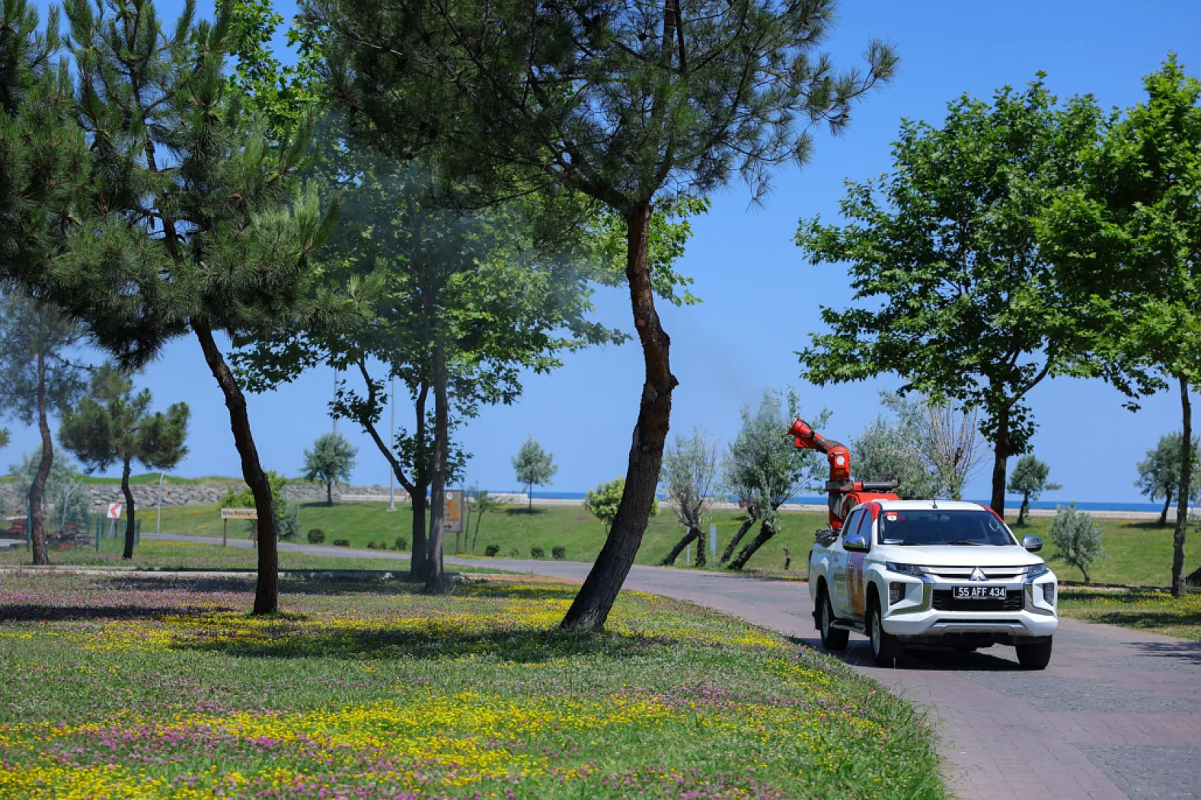 Büyükşehir'den Sivrisinek Ve Haşerelere Karşı Mücadele