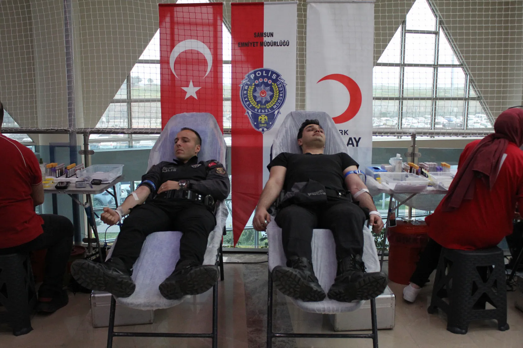 Samsun'da polislerden anlamlı bağış: 181 personel kan verdi