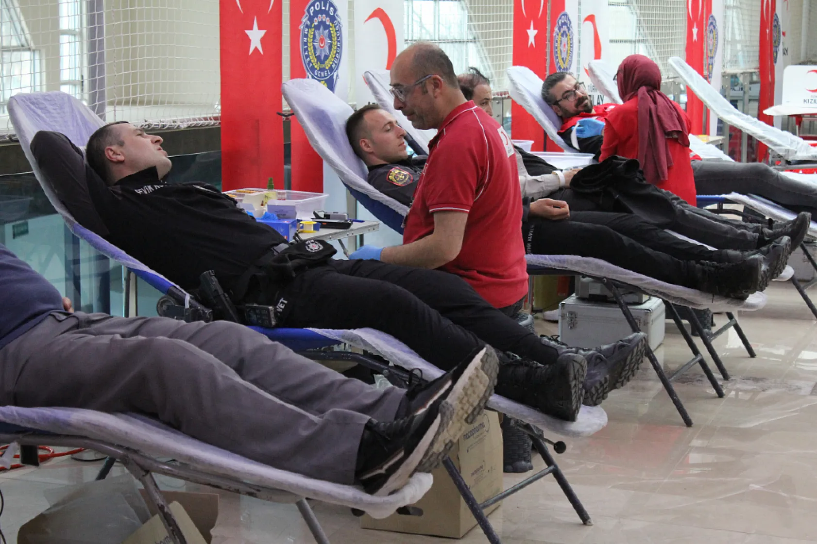 Samsun'da polislerden anlamlı bağış: 181 personel kan verdi