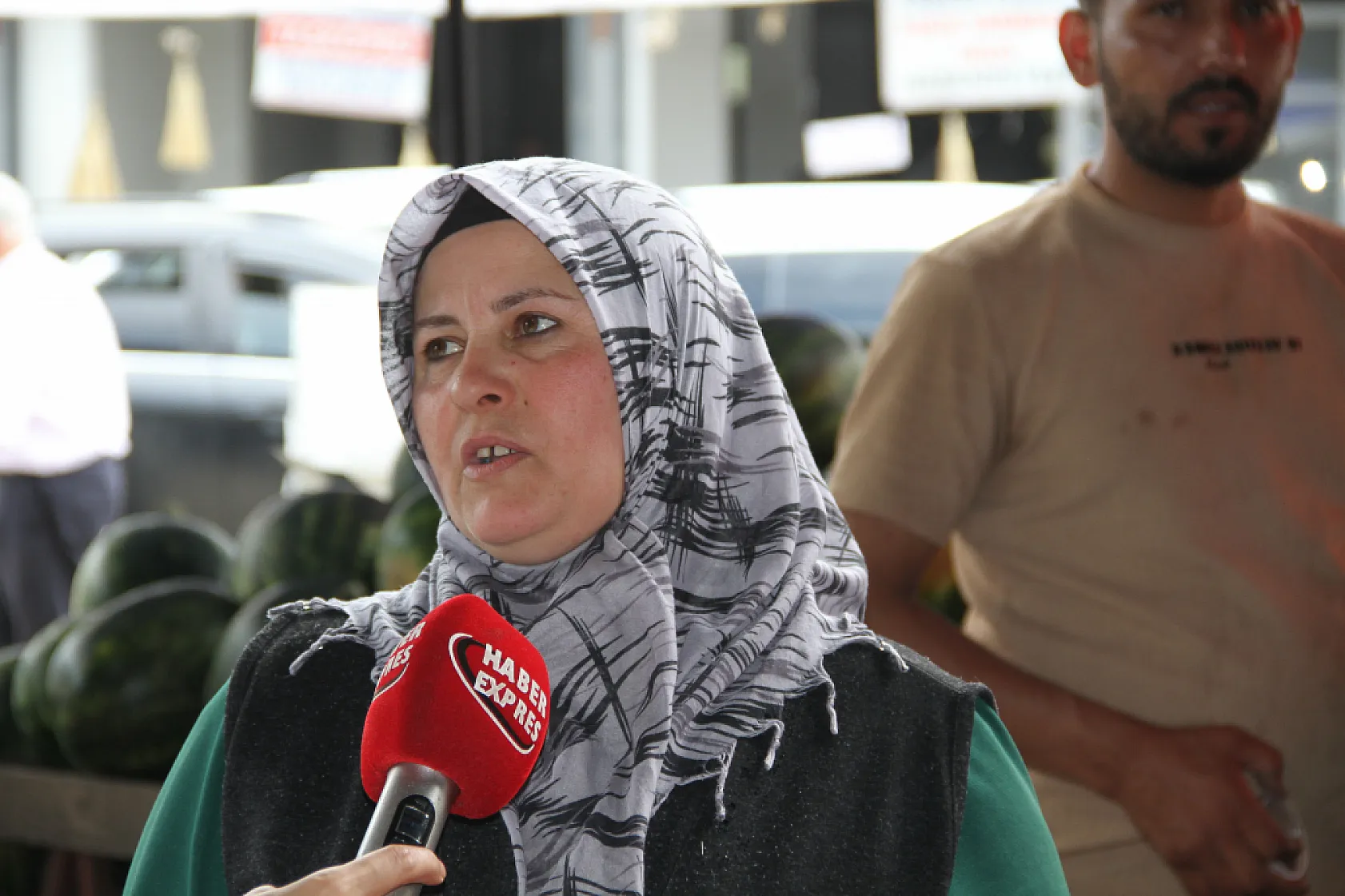 Çarşamba pazarında fiyatlar vatandaşı ikiye böldü
