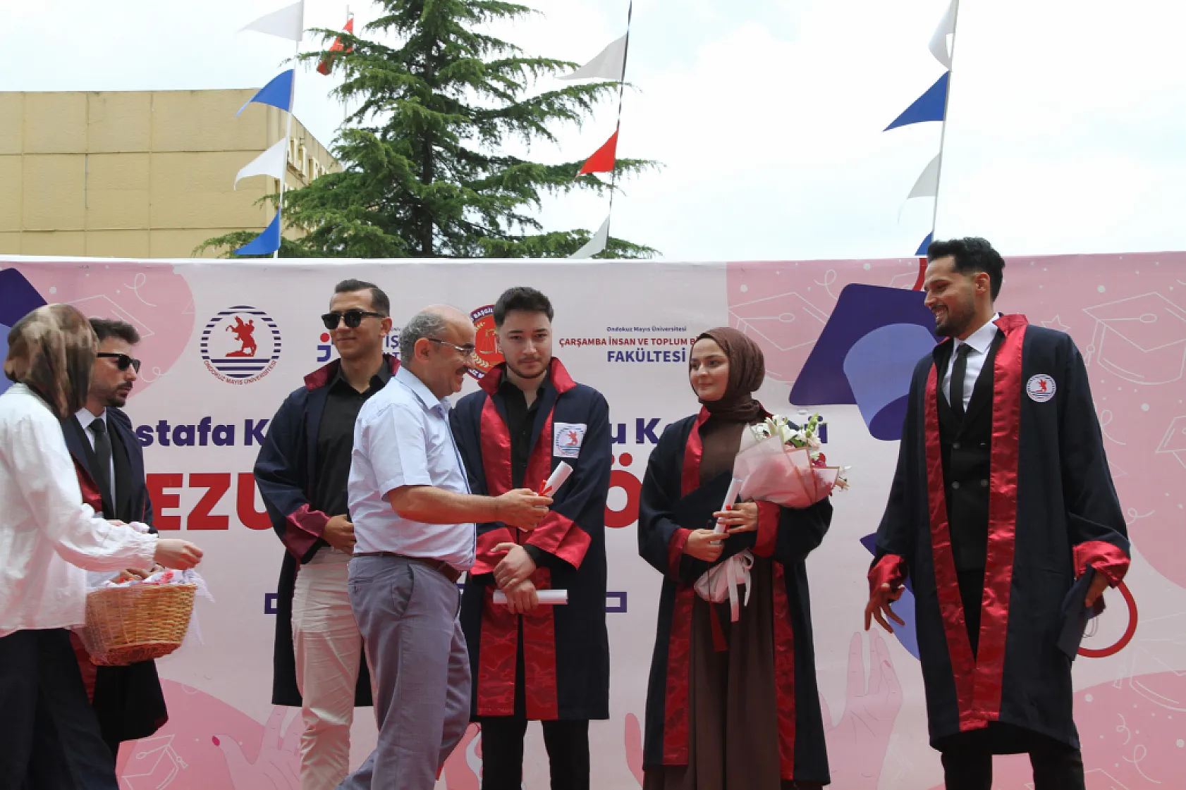 OMÜ'de 2025-2026 Akademik Yılı Mezuniyet Töreni Gerçekleştirildi
