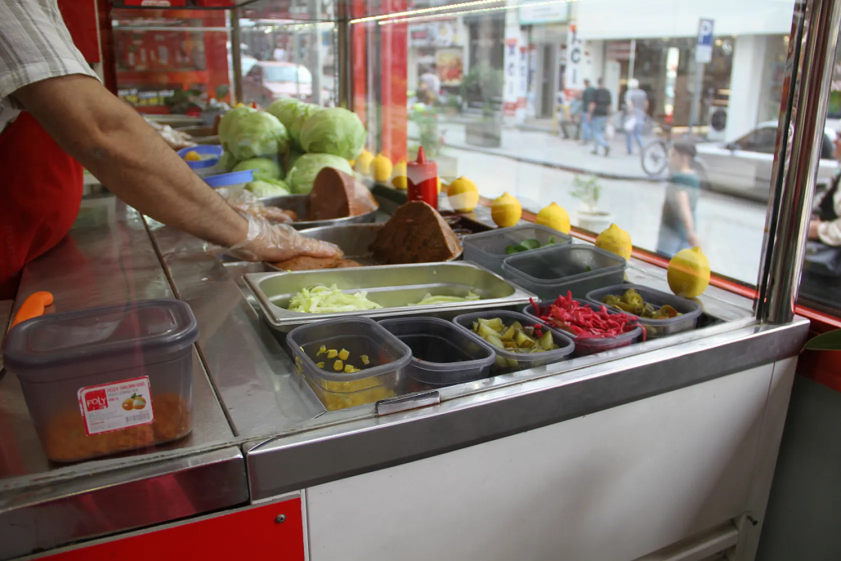 Adıyamanlı Çiğköftecim'den 10'uncu Saniye Kampanyası