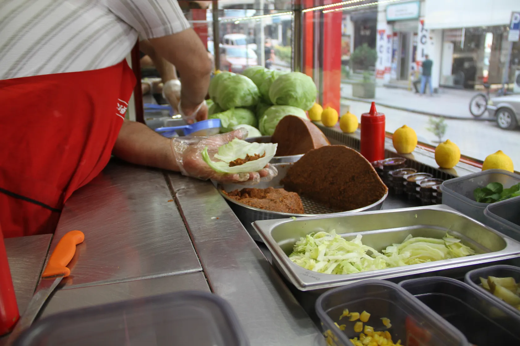 Adıyamanlı Çiğköftecim'den 10'uncu Saniye Kampanyası
