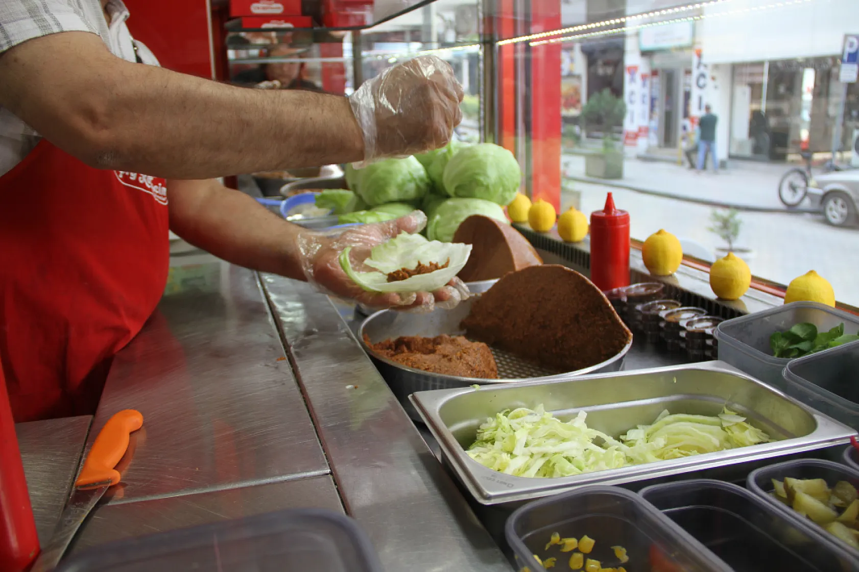 Adıyamanlı Çiğköftecim'den 10'uncu Saniye Kampanyası