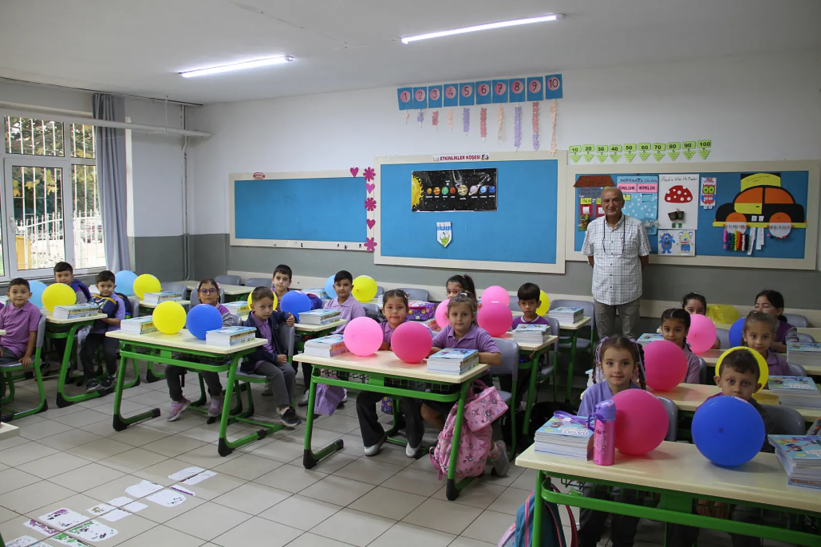Çarşamba'da okullarda ilk zil çaldı