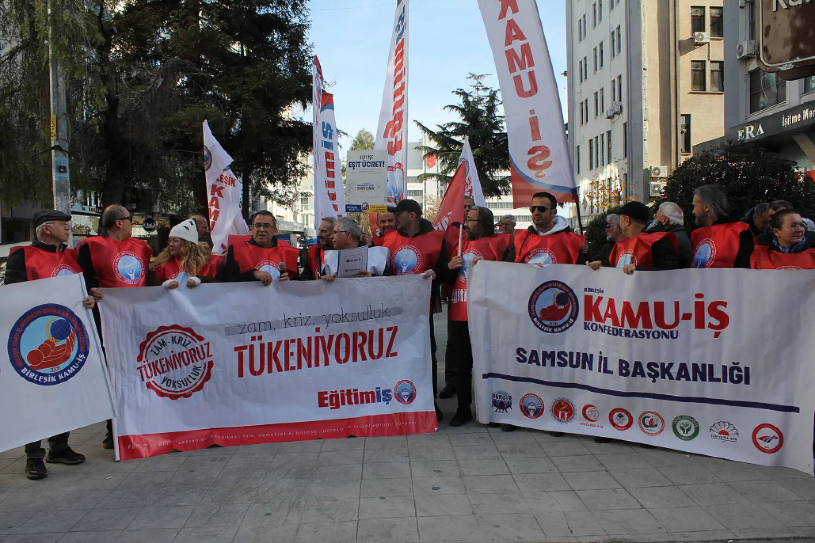 Birleşik Kamu-İş'ten Sert Tepki: 'Bu Bütçe Emek Düşmanıdır'