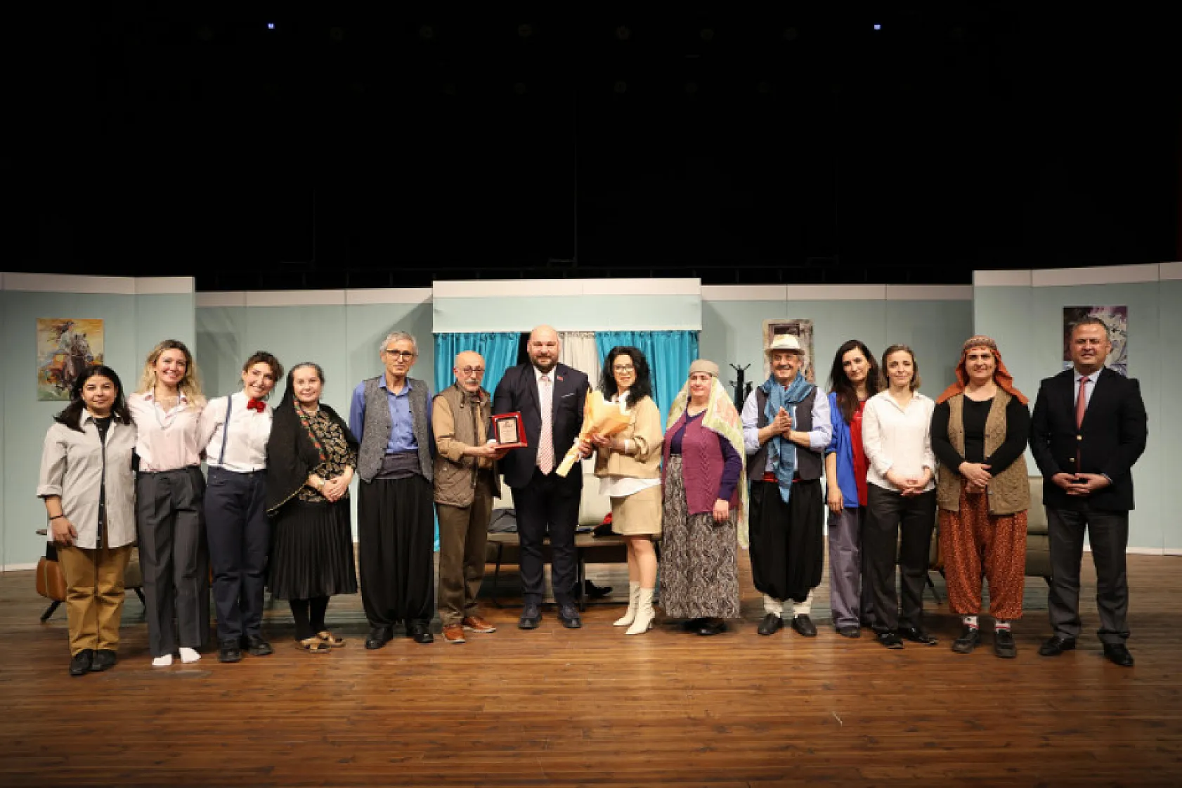 Atakum Belediyesi'nin tiyatro günlerine yoğun ilgi