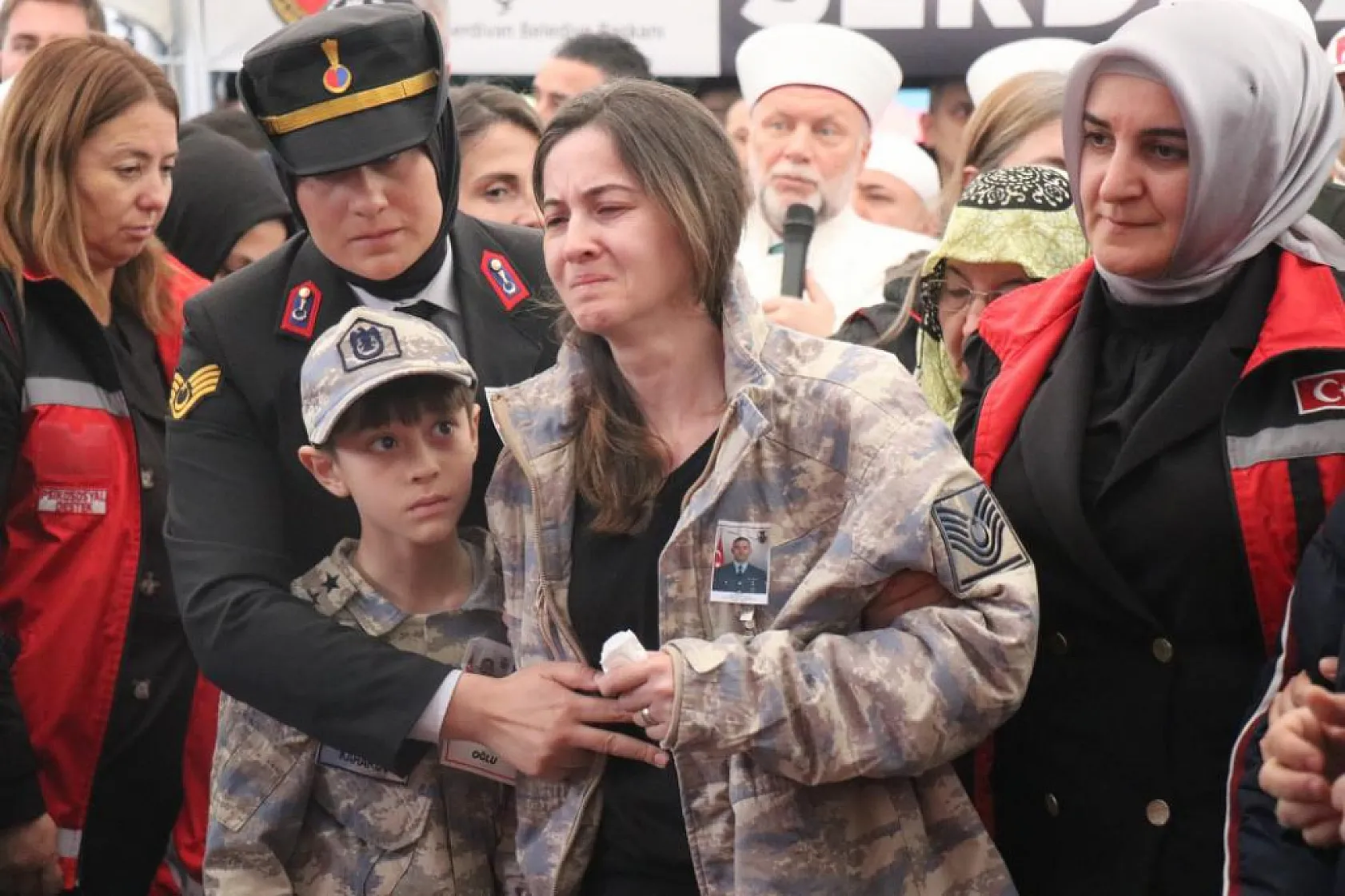 Türkiye şehitlerini uğurladı