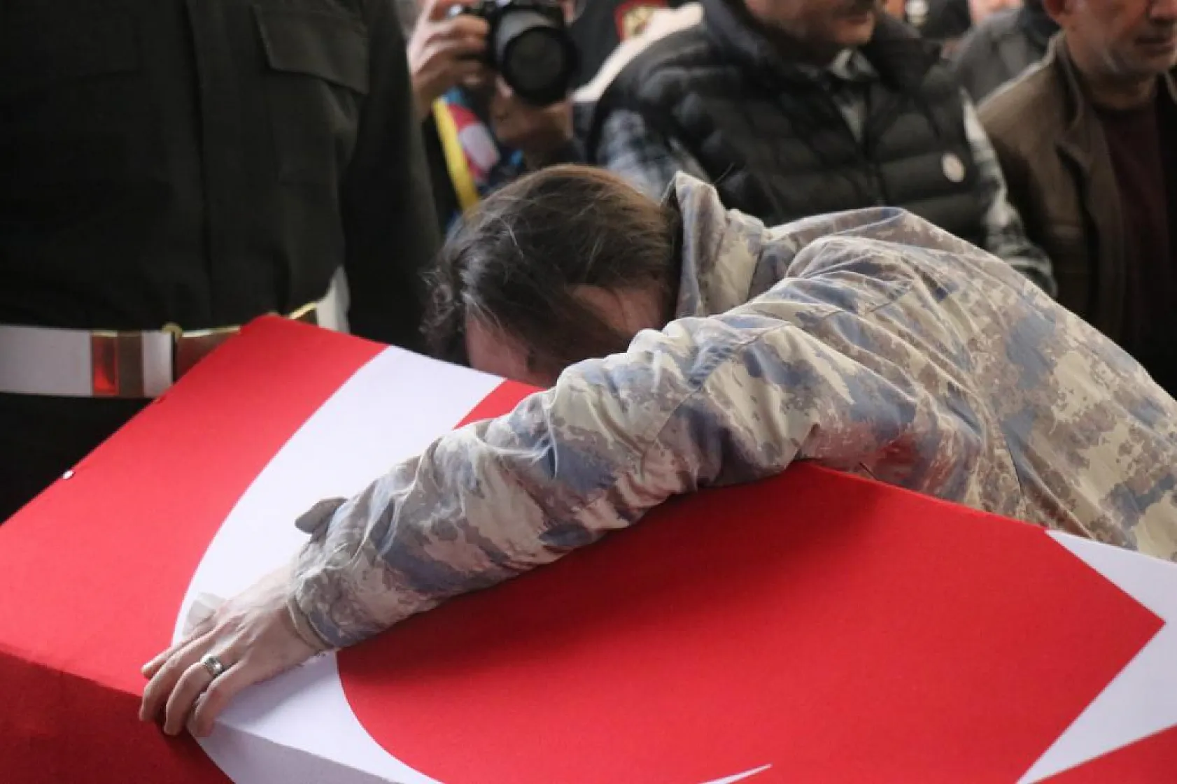 Türkiye şehitlerini uğurladı