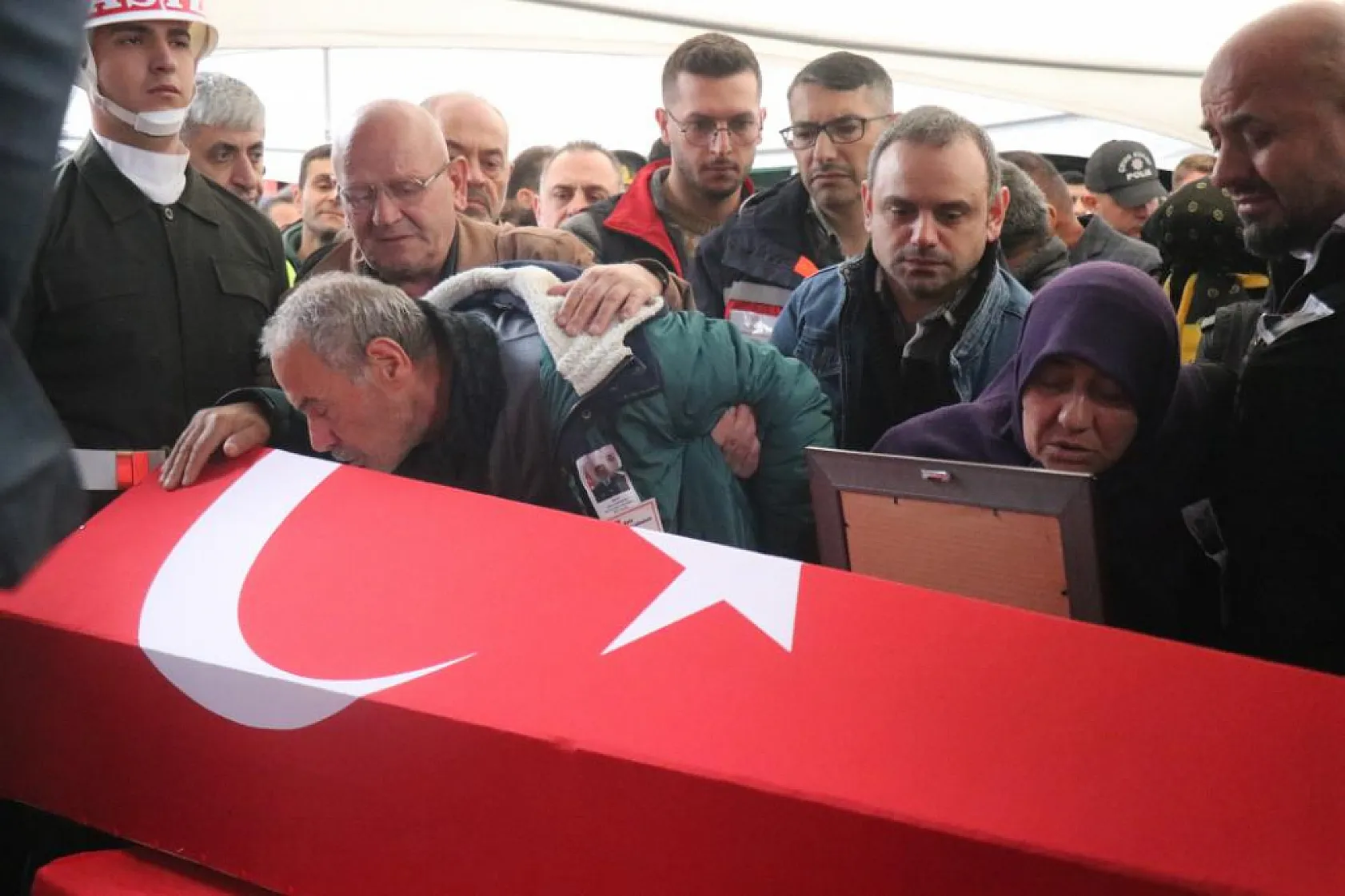 Türkiye şehitlerini uğurladı