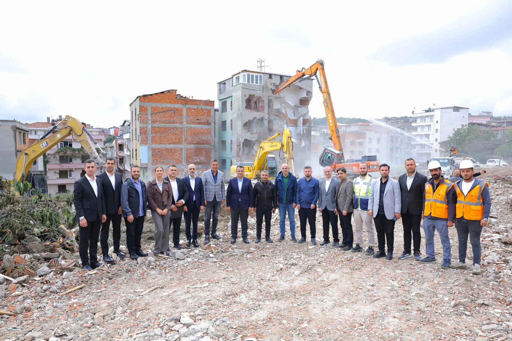 Kentsel dönüşüm 2. ve 3. etap Zeytinlik Mahallesi'nde başladı