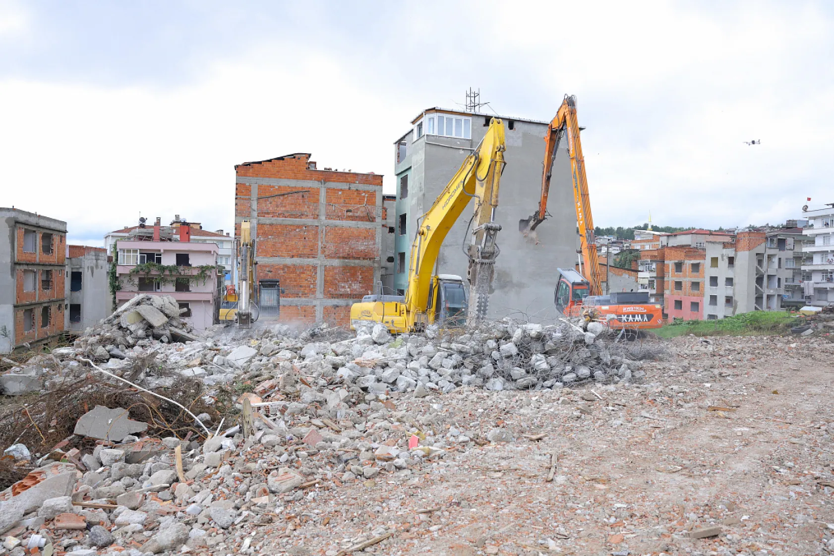 Kentsel dönüşüm 2. ve 3. etap Zeytinlik Mahallesi'nde başladı