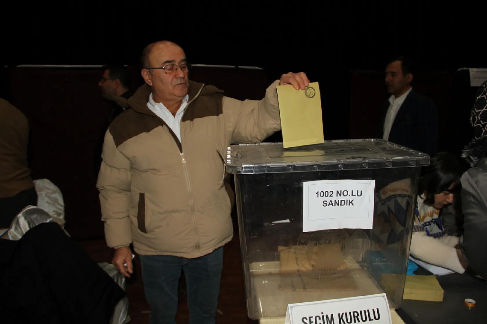 Madeni Sanatkarlar Odasında Dündar dönemi devam ediyor