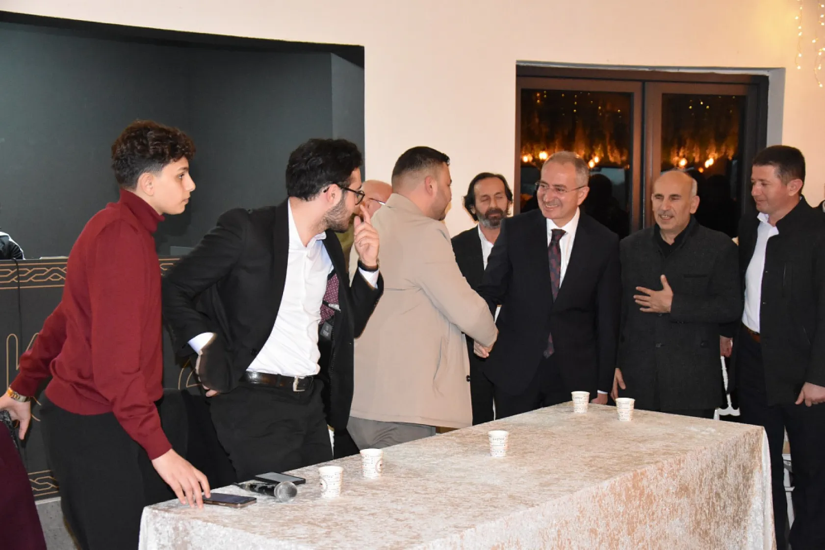 Yüzükler takıldı, nişan yapıldı | Beyza Nur ve Mustafa evliliğe ilk adımı attı