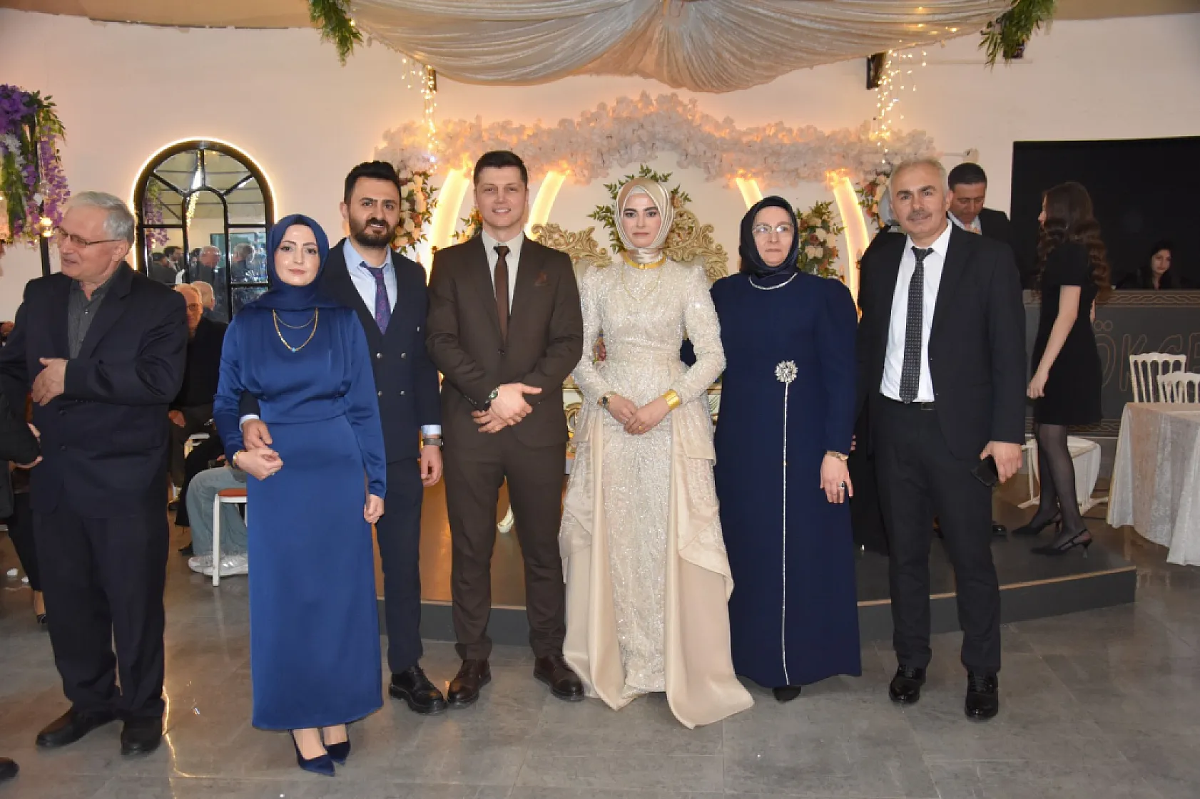 Yüzükler takıldı, nişan yapıldı | Beyza Nur ve Mustafa evliliğe ilk adımı attı