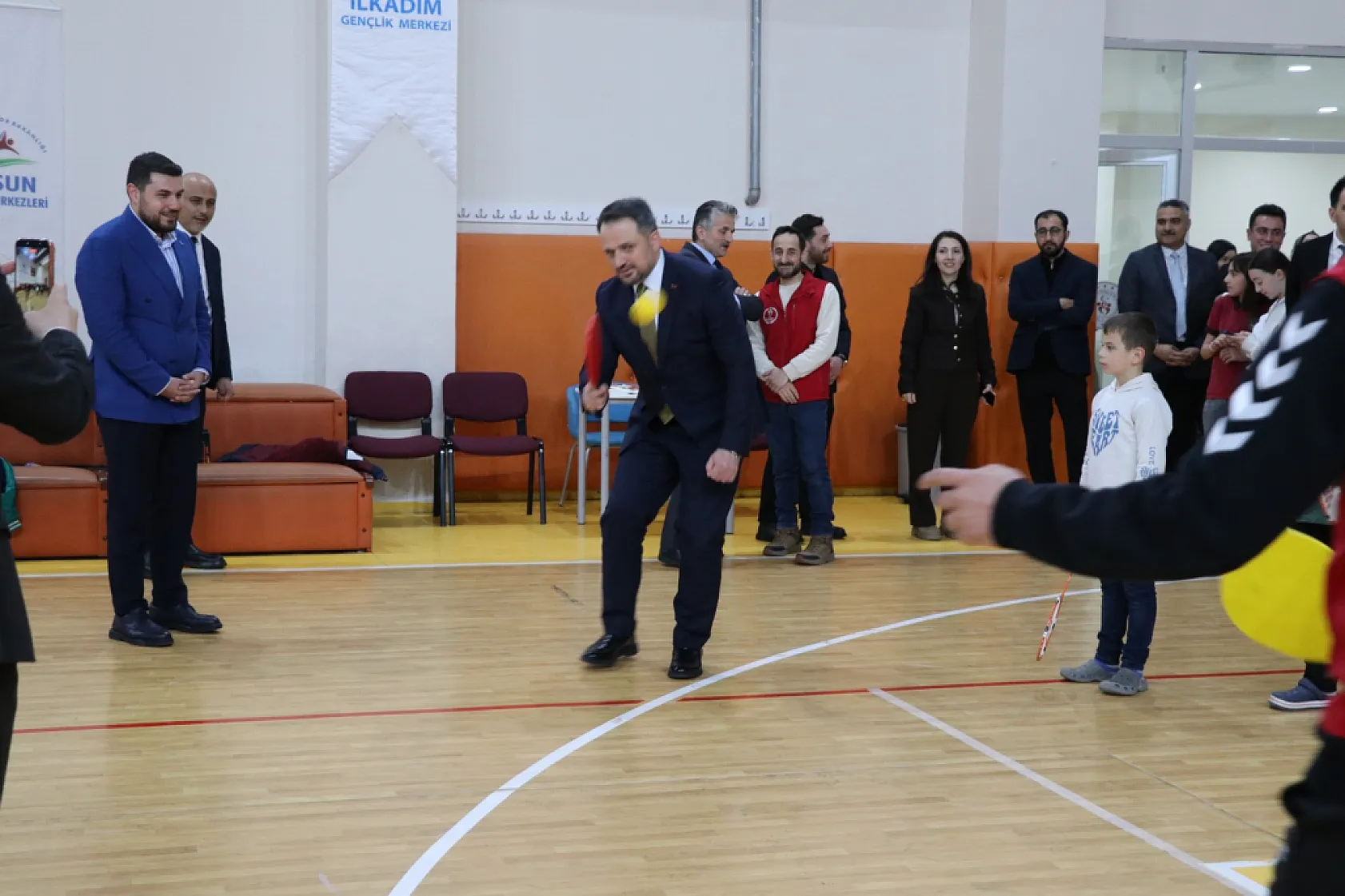 Pickleball Samsun'da Bakan yardımcısına tanıtıldı