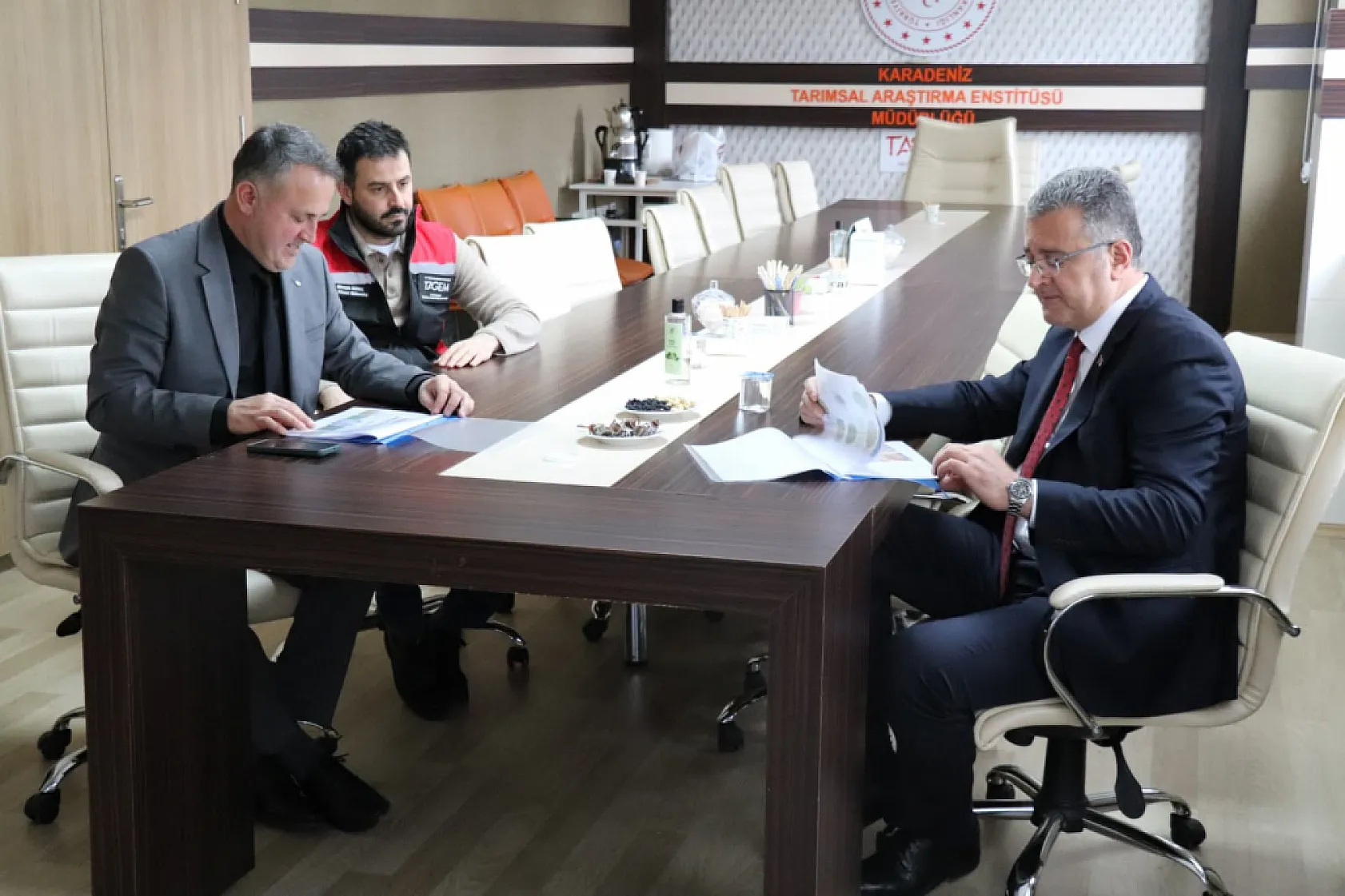 Samsun'da tarımsal Ar-Ge ile yeni yerli ve milli çeşitler hakkında bilgi alışverişinde bulunuldu