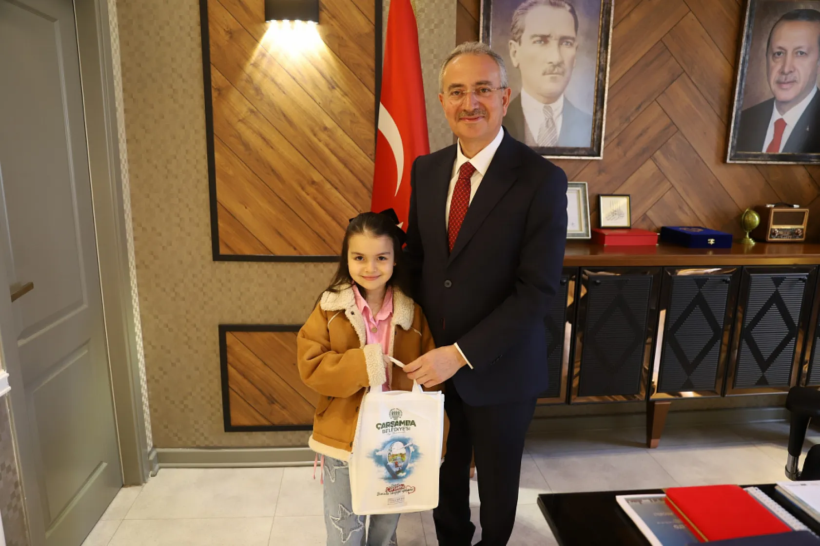 Çarşamba'nın yeni başkanları görevi devraldı
