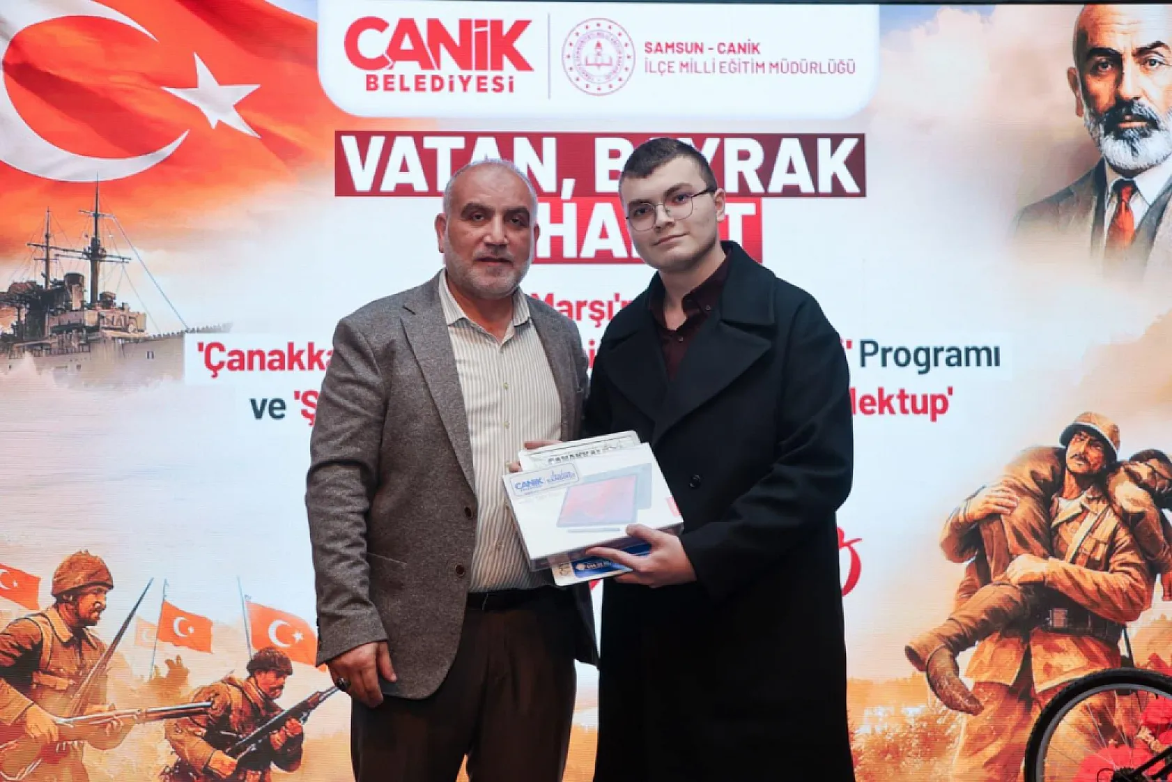 Canik'te Gençler Ödüllerine Kavuştu