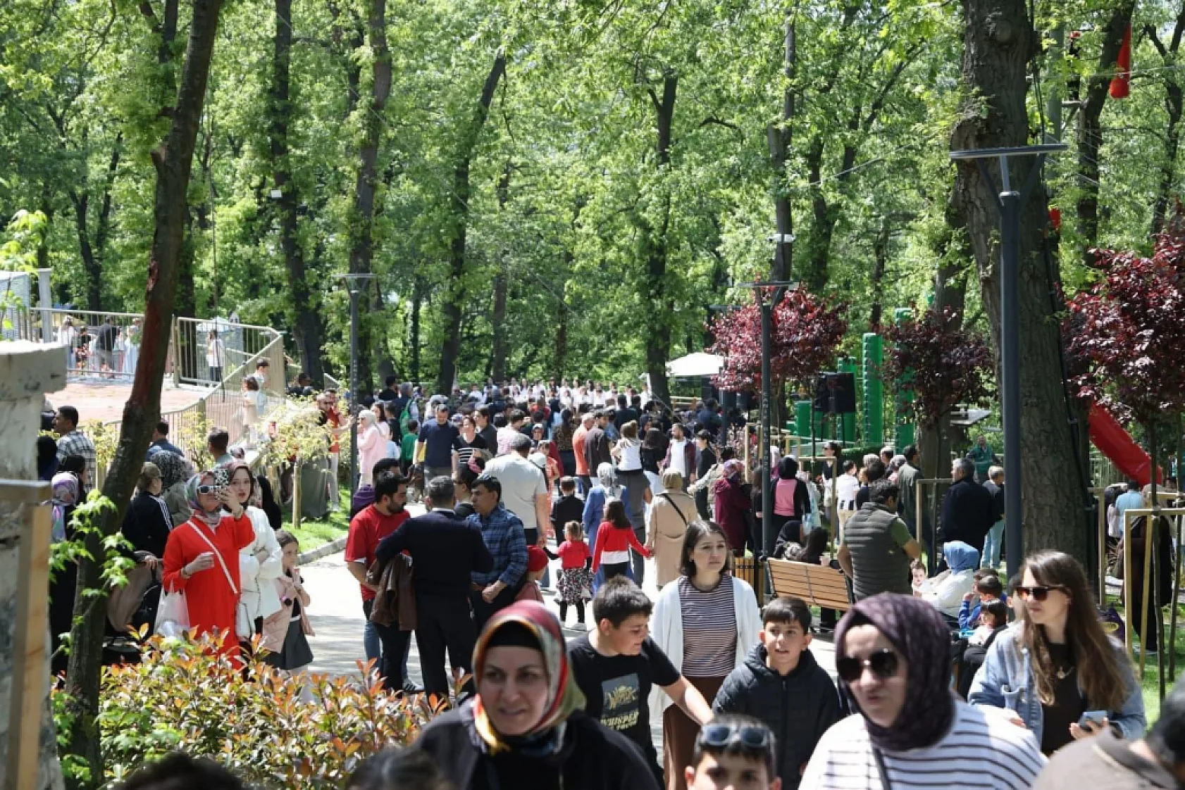 Canik Macera Parkı'ndan muhteşem başlangıç: İlk günden 10 bini aşkın ziyaretçiyle rekor!