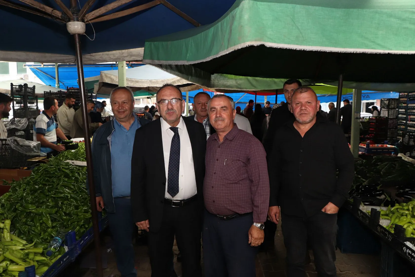Başkan Şencan'dan Kurban Bayramı öncesi pazar ziyareti
