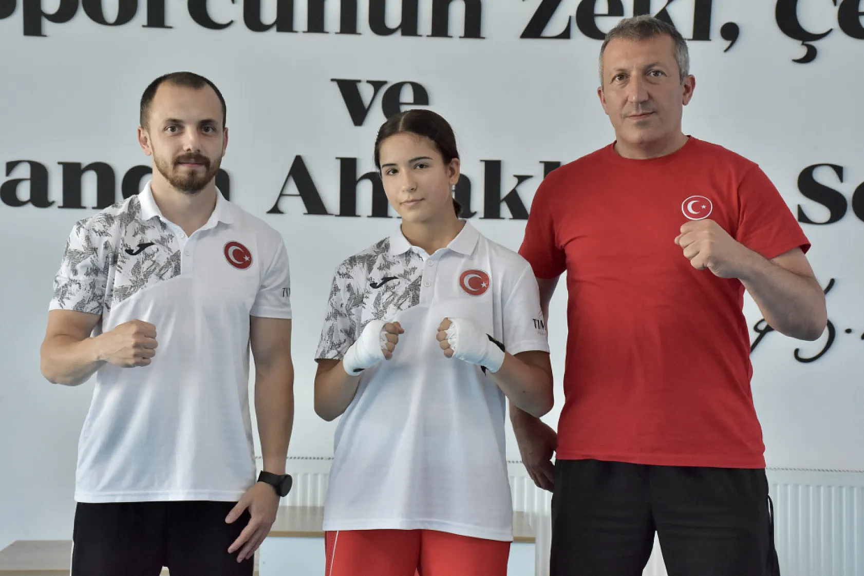 Babasının yönlendirmesiyle başladı, altın madalya için ringe çıkacak