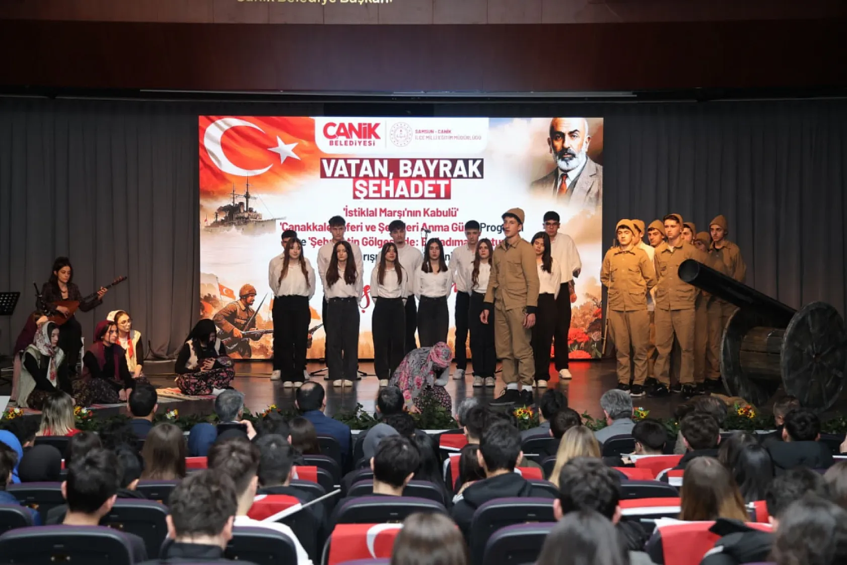 Canik'te 'Vatan, Bayrak, Şehadet' Coşkusu: Çanakkale Ruhu Yaşatıldı