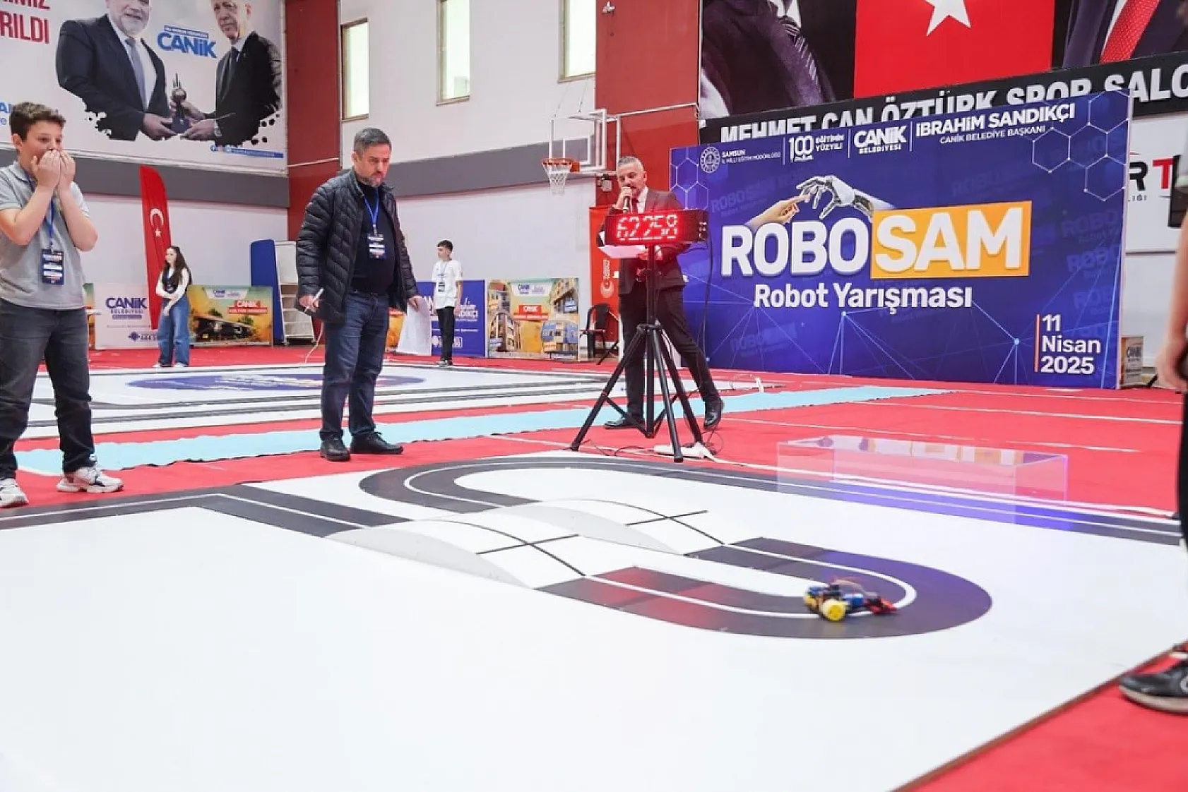 Canik'te robot heyecanı: Gençler projelerini ilk kez sahneye çıkaracak