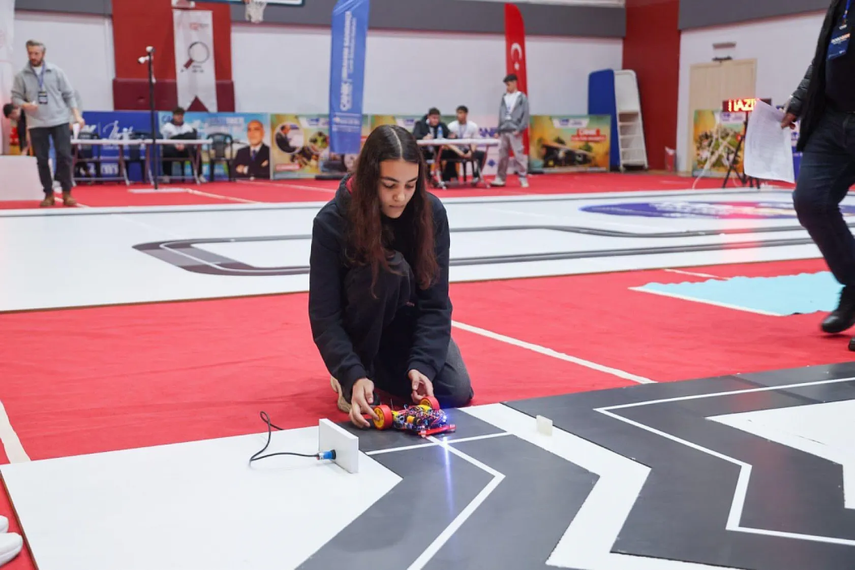 Canik'te robot heyecanı: Gençler projelerini ilk kez sahneye çıkaracak