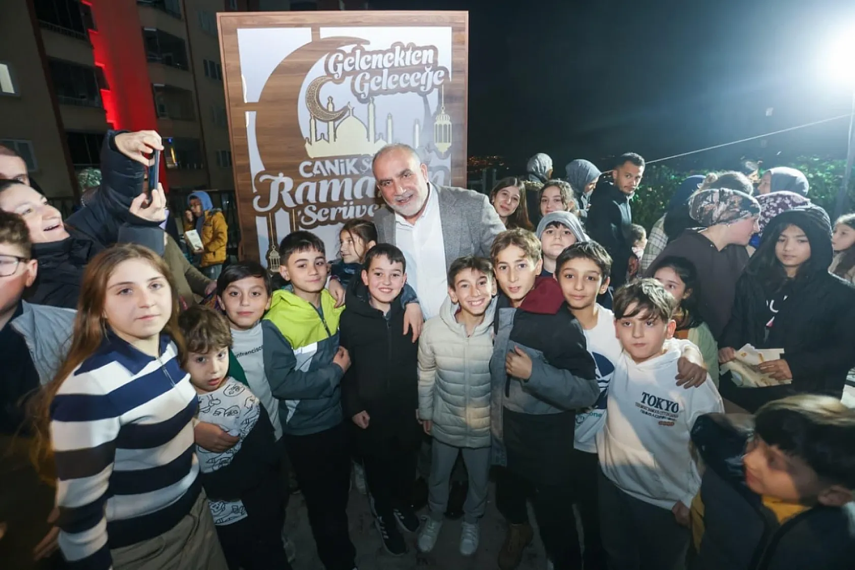 Canik'te Mahalleler Şenlendi, Ramazan Sevinci Paylaşıldı