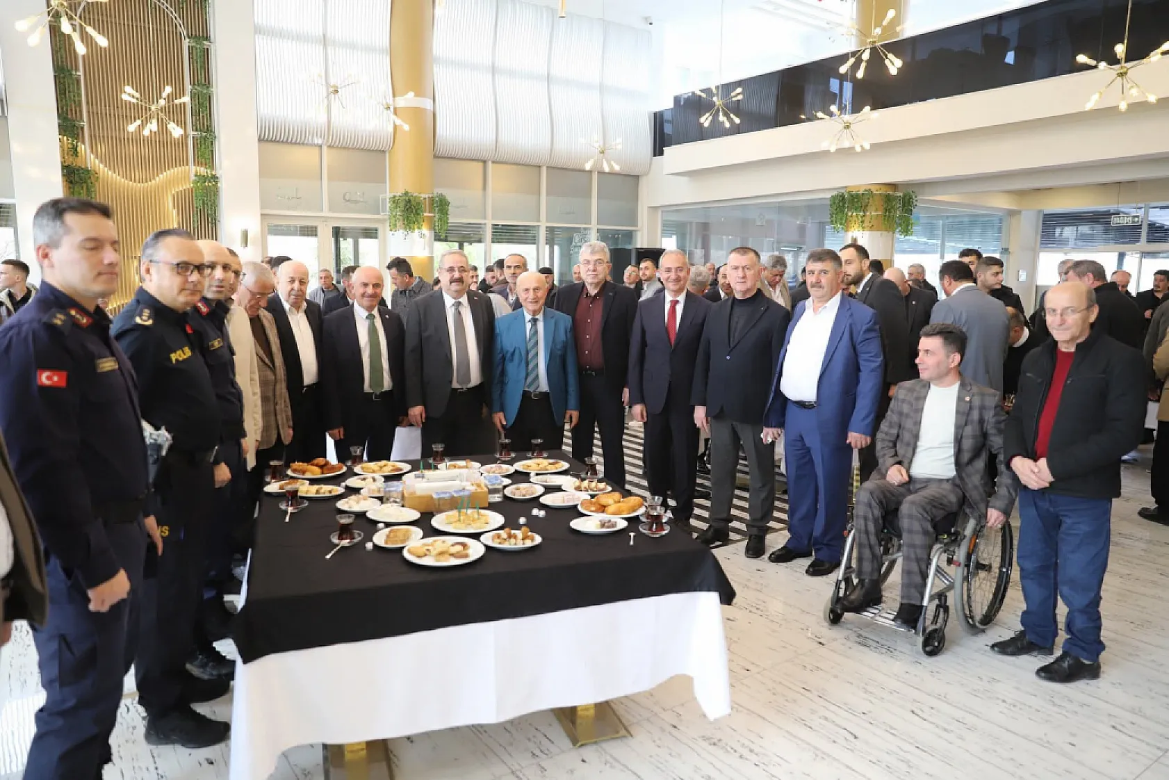 Çarşamba protokolü bayramda bir araya geldi