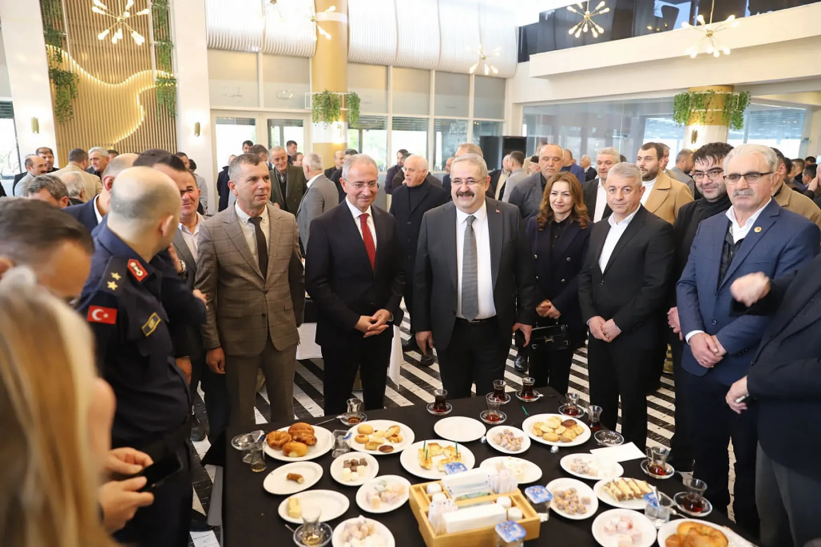 Çarşamba protokolü bayramda bir araya geldi