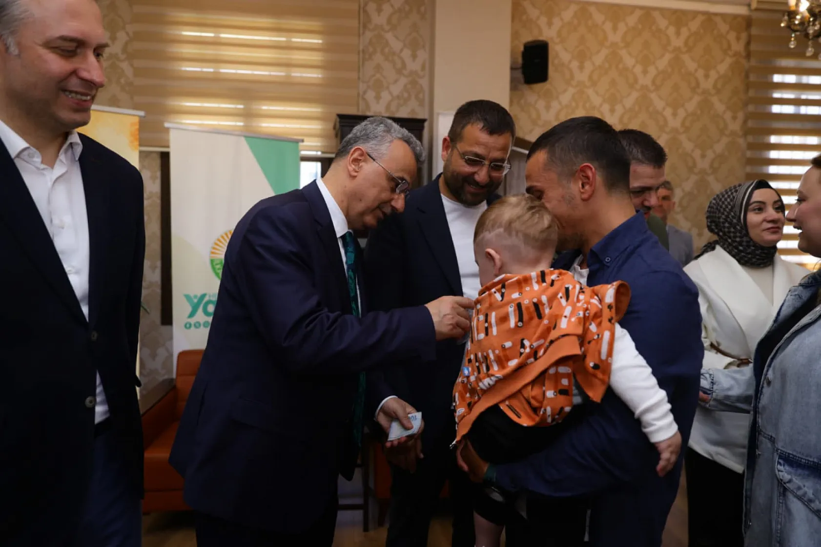 İlkadım'da bayram coşkusu yeni tesiste! Başkan Kurnaz Hanımeli Konağı'nda vatandaşla buluştu...