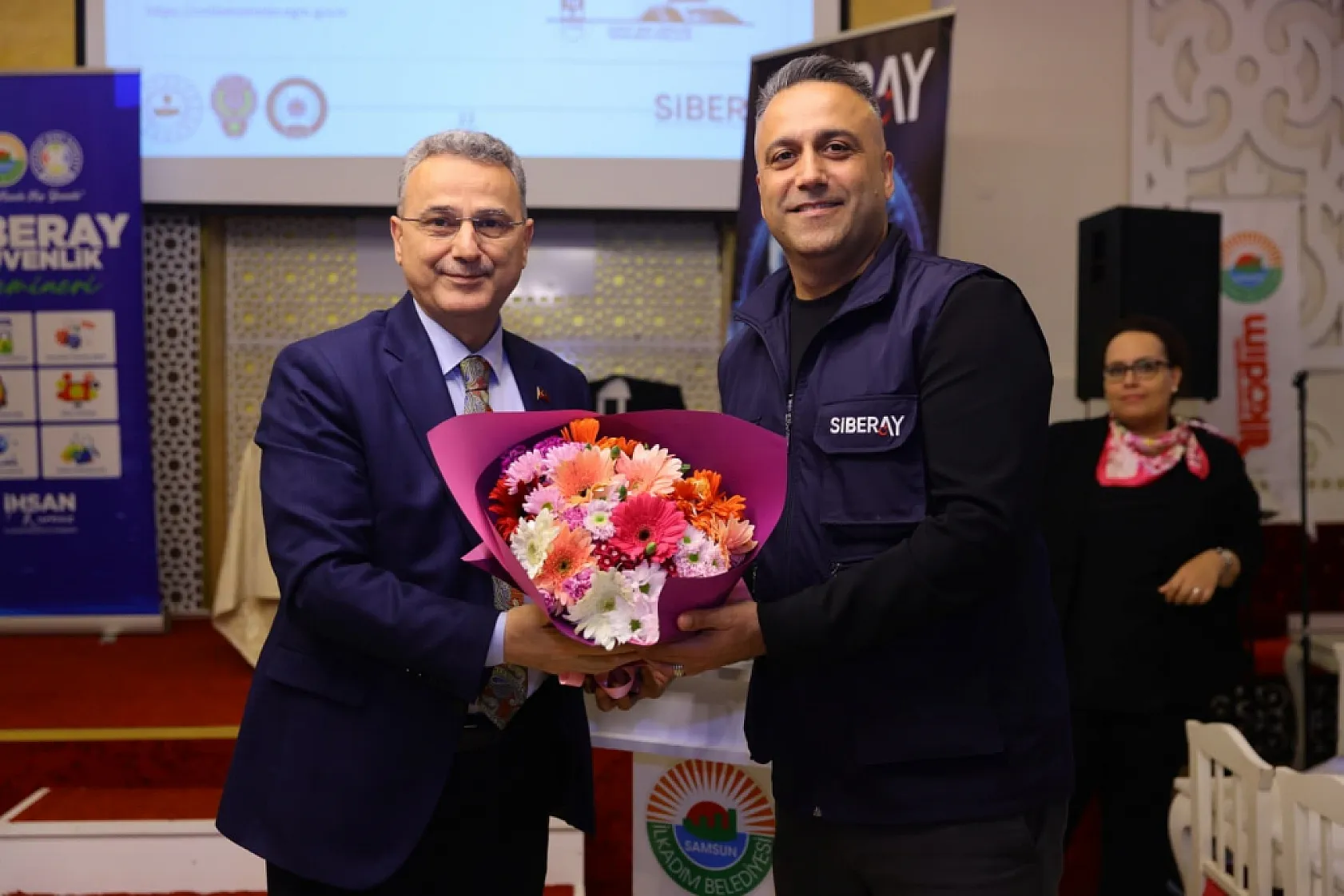Dijital tehlike kapıda: Samsun'da siber dolandırıcılığa karşı alarm!