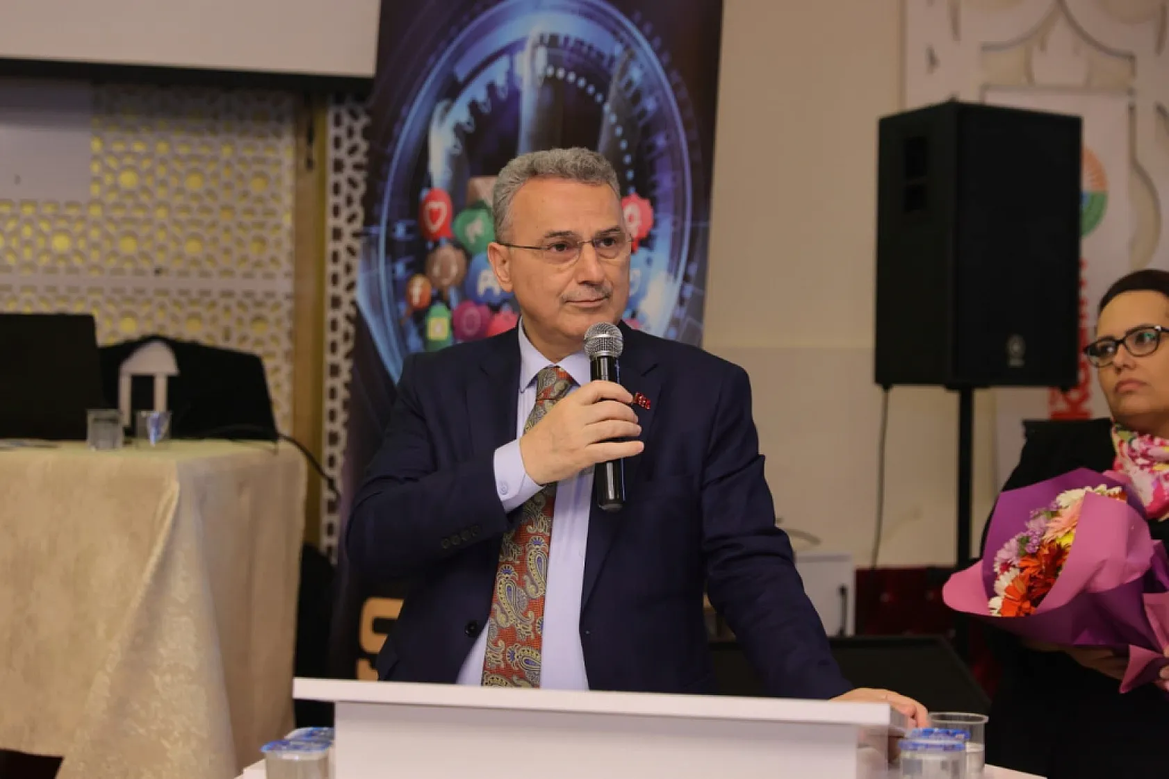 Dijital tehlike kapıda: Samsun'da siber dolandırıcılığa karşı alarm!