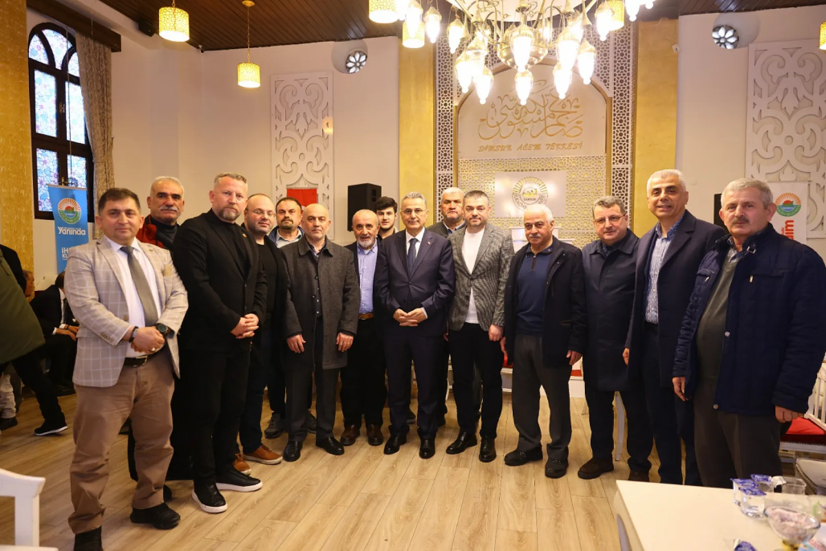 Başkan Kurnaz Hemşehrileriyle Kucaklaştı!