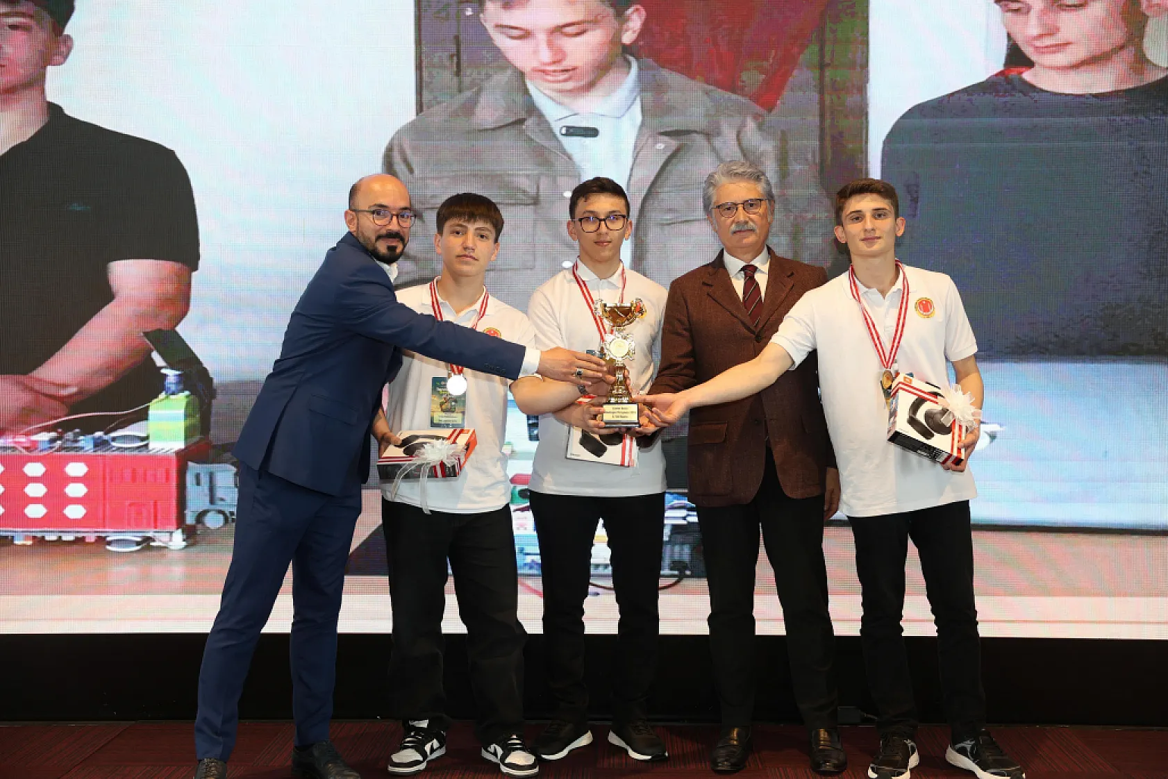 Büyükşehir Tarafından Liselerarası İnovasyon Yarışması Düzenlendi
