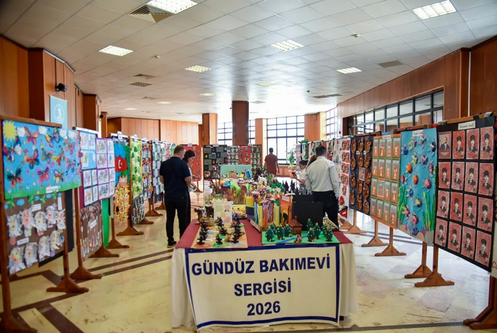 OMÜ'nün minik öğrencileri ilkokul yolculuğuna uğurlandı