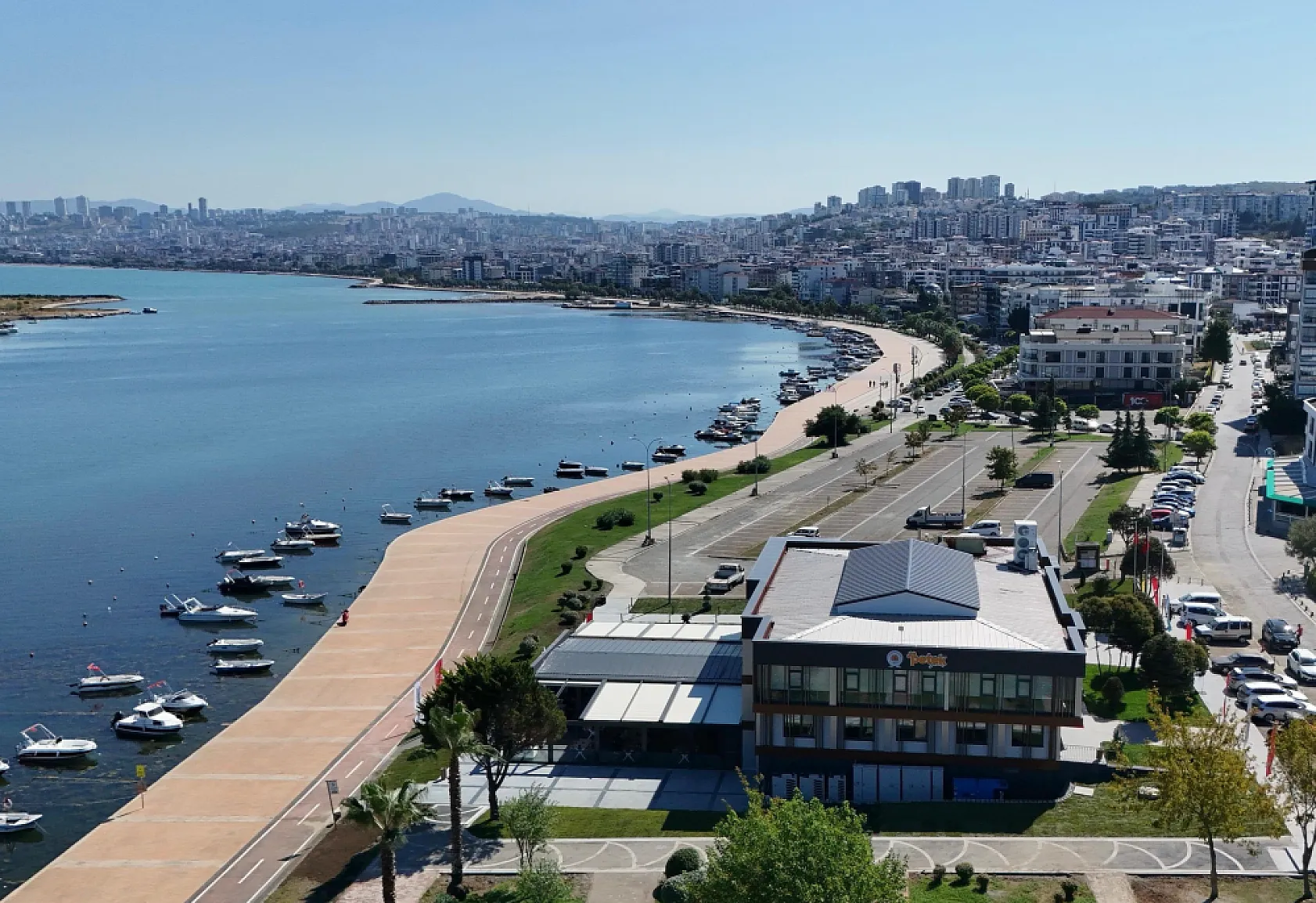 Samsun Büyükşehir Belediyesi'nin Petek Genç'i ziyaret akınına uğradı