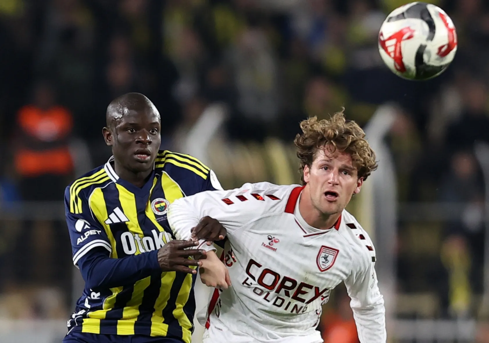 Kadıköy'de ilk yarının yıldızı Mouandilmadji oldu