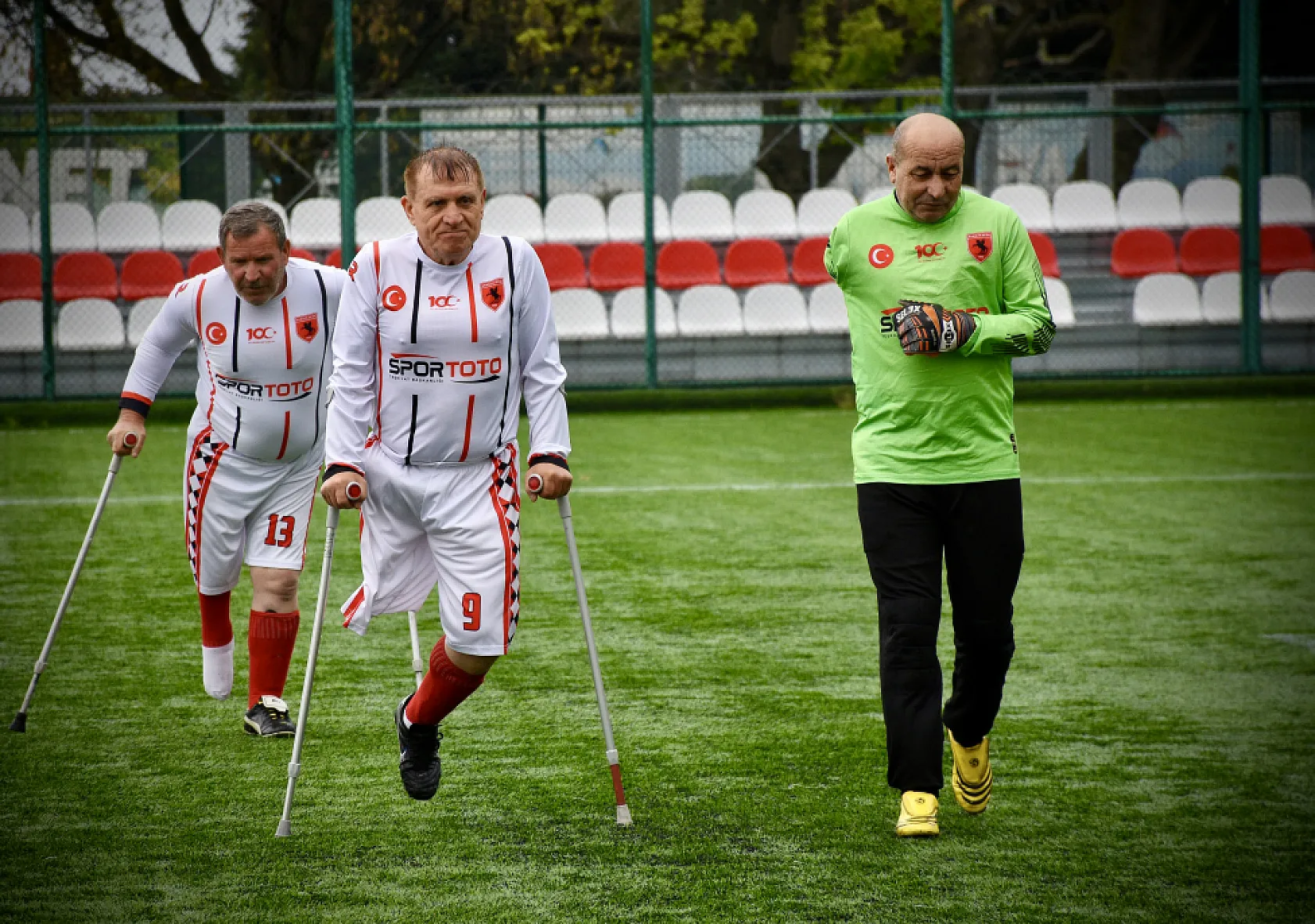 Samsun'da 66 yaşındaki ampute futbolcu, engelli bireylere örnek oluyor