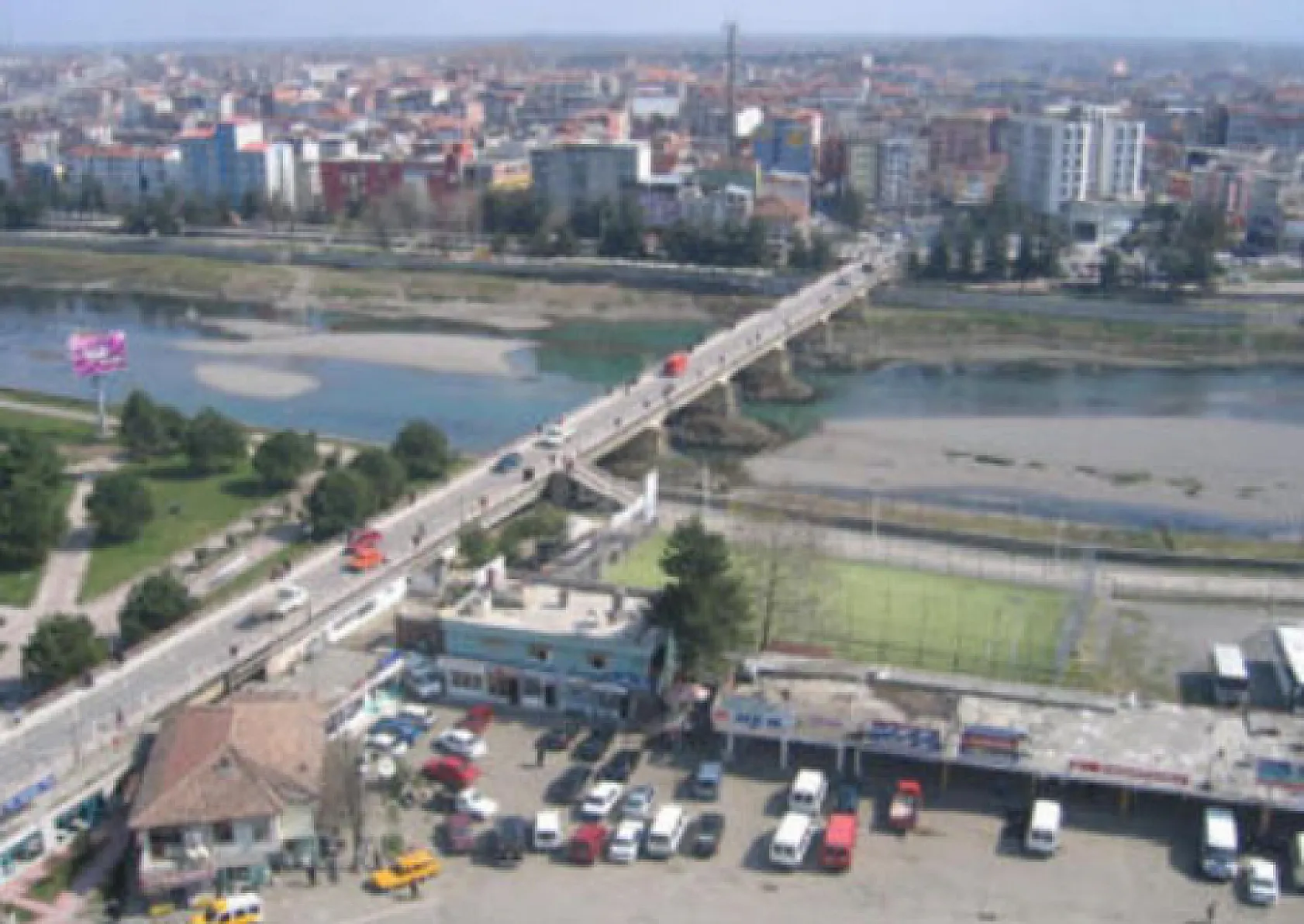 Cumhuriyetin ilk bayındırlık eserlerinden 'Yeşilırmak Köprüsü'