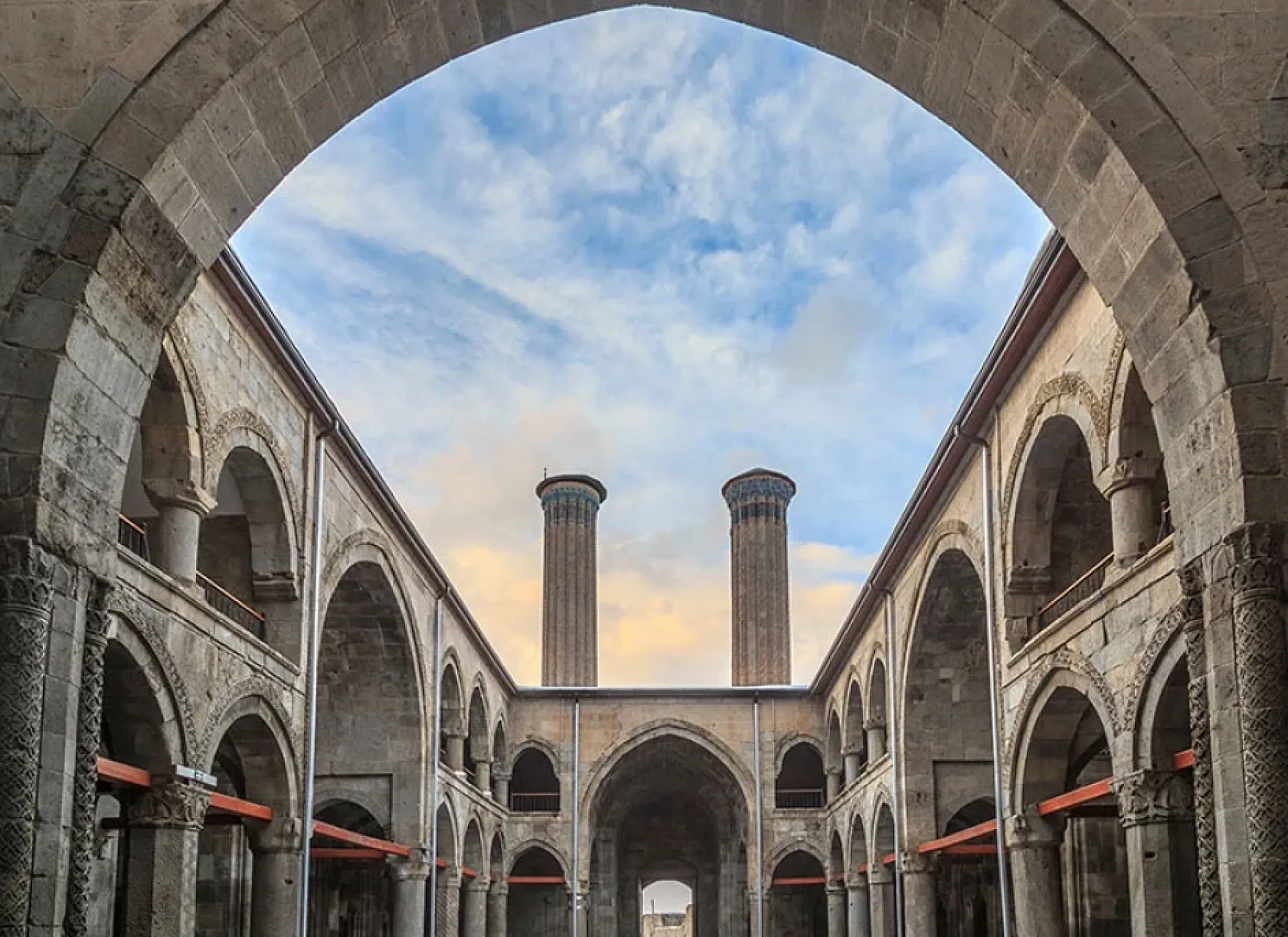 Erzurum'da göçün en büyük nedenleri aile ve eğitim