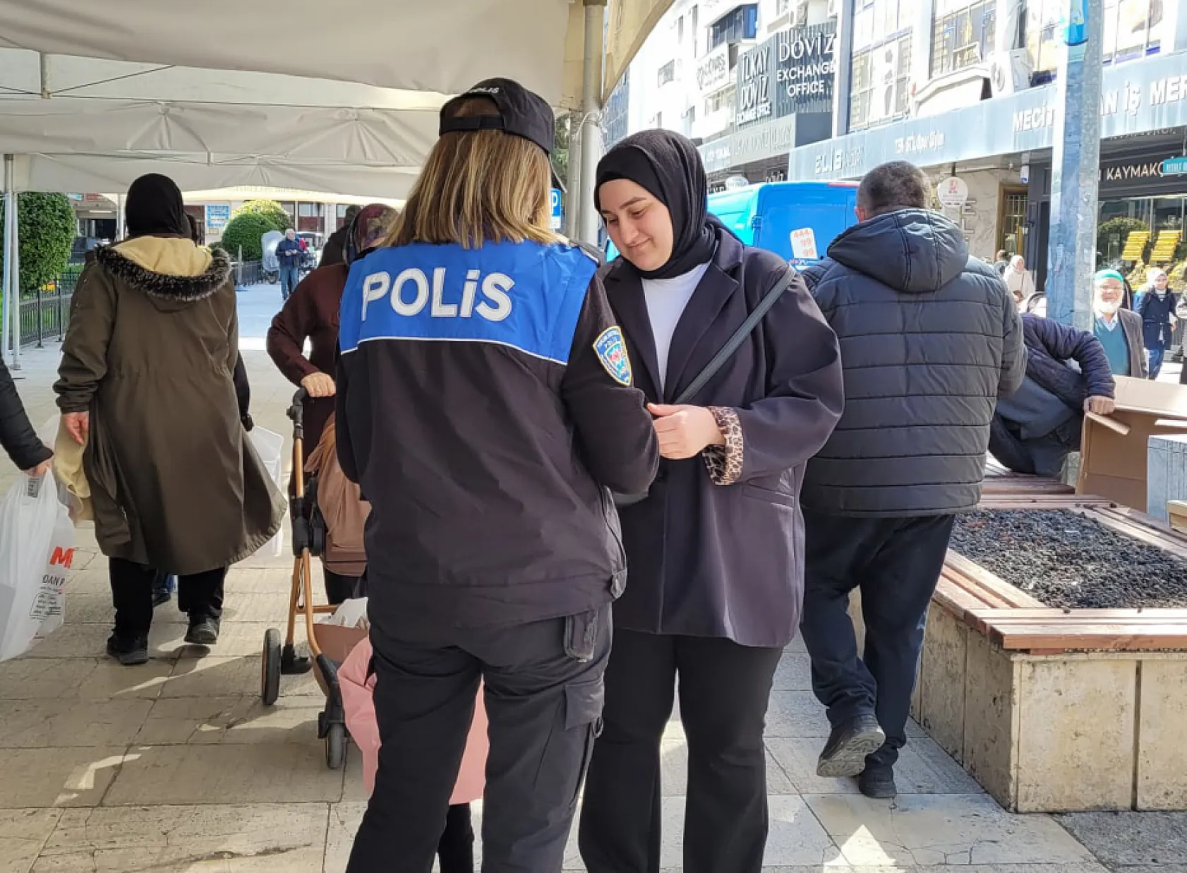 Samsun'da vatandaşlara dolandırıcılık ve KADES bilgilendirmesi