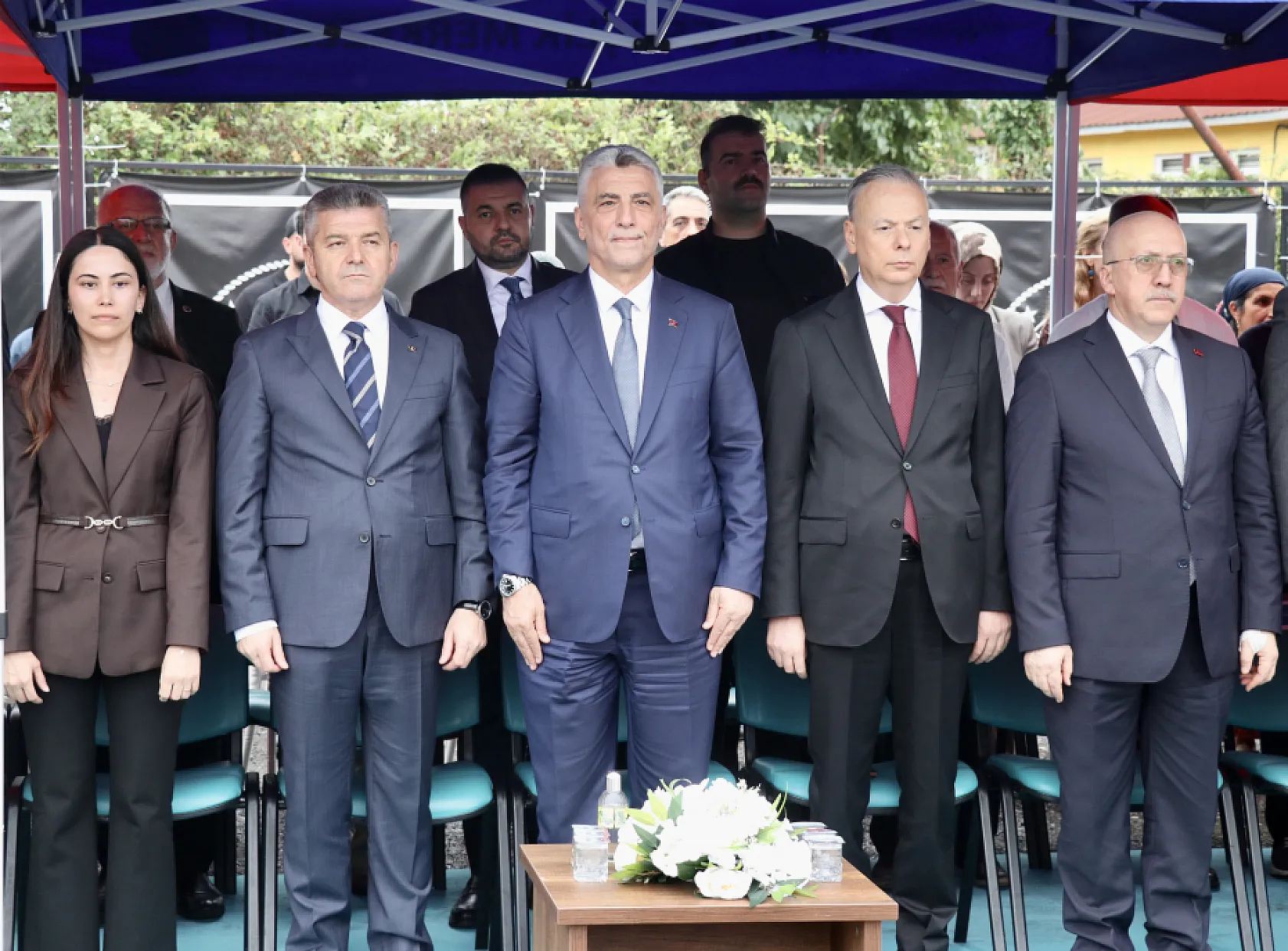 Ticaret Bakanı Bolat'tan Sarp Gümrük Kapısı'nda İnceleme