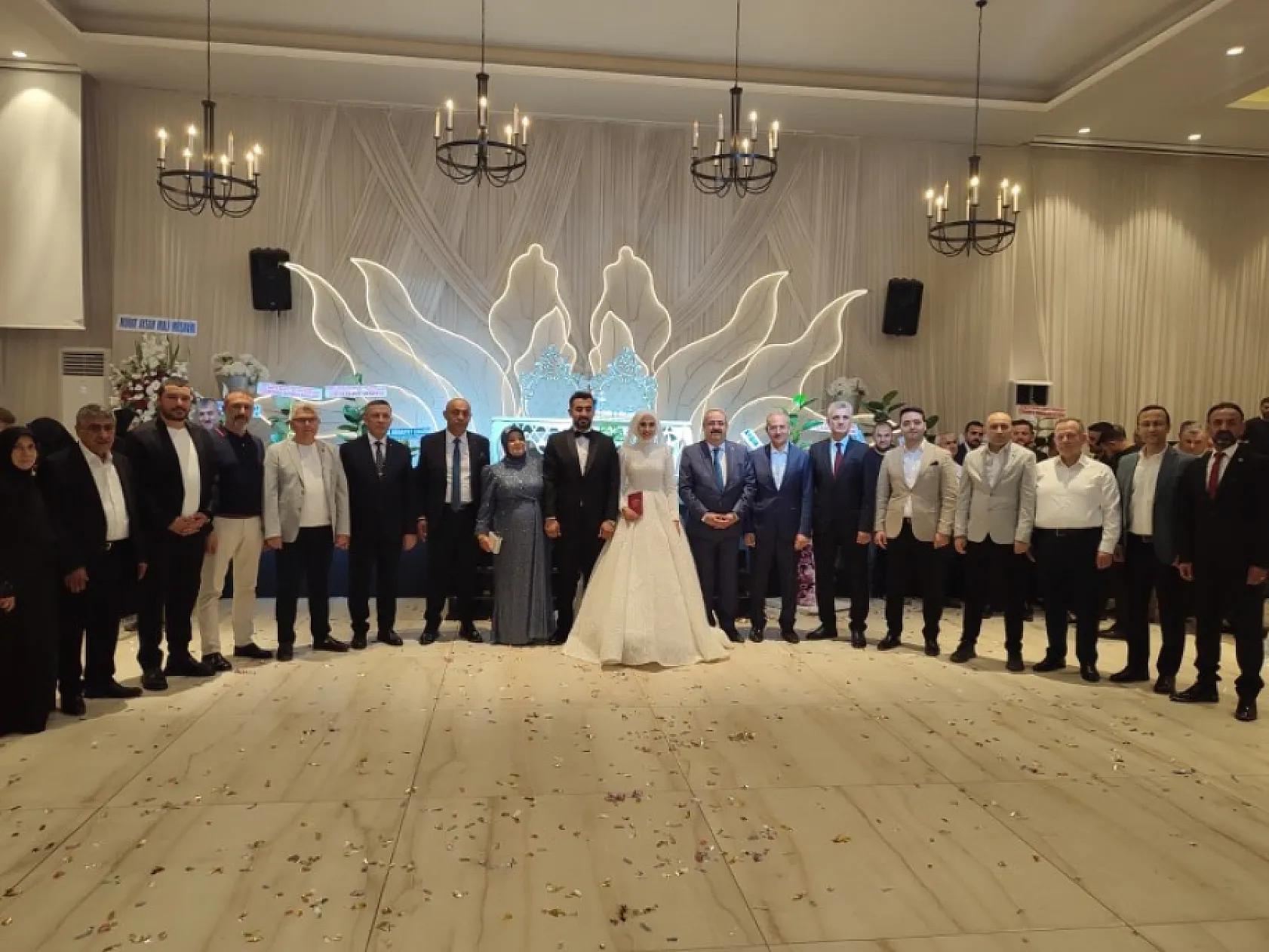 Çarşamba'da 959 çift 'EVET' dedi